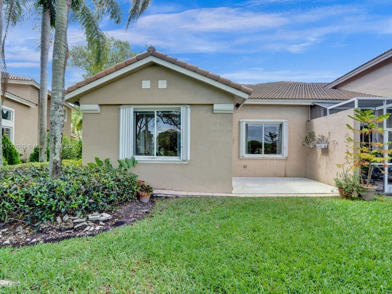 Real estate property located at 15831 10th St, Broward, Hollywood Lakes Country C, Pembroke Pines, FL