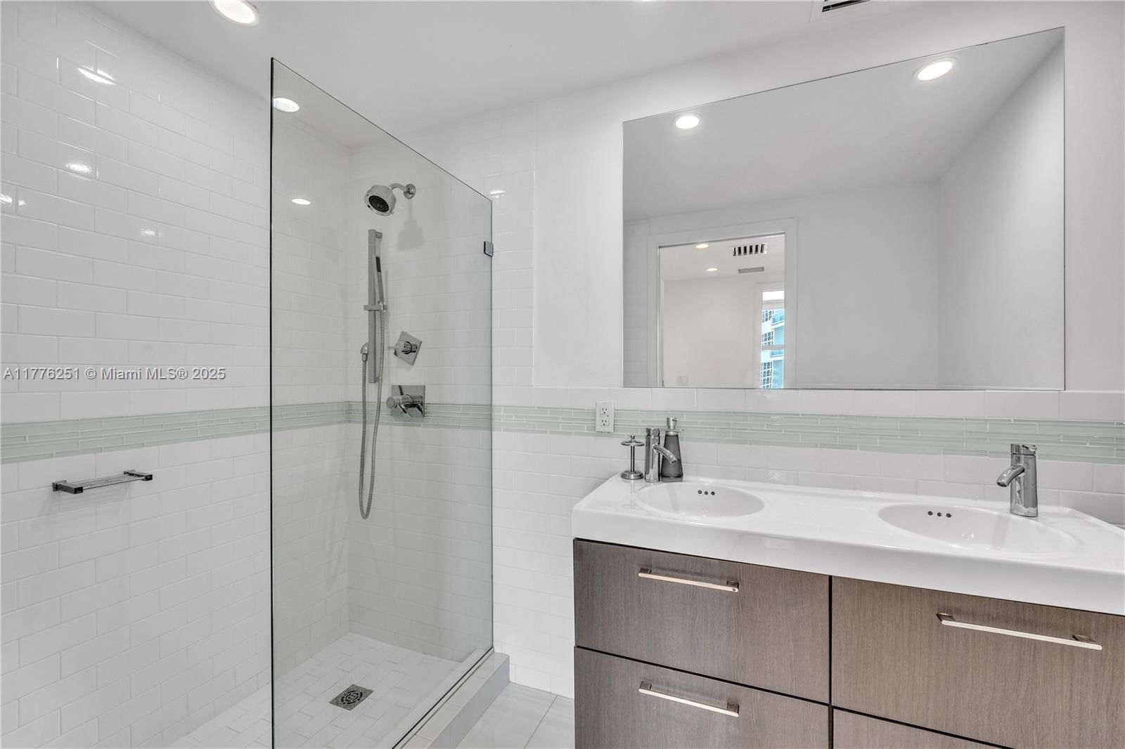 Real estate property located at 5055 Collins Ave #7A, Miami-dade, Crystal House Condo, Miami Beach, FL