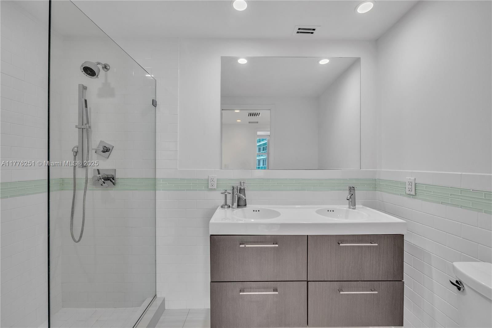 Real estate property located at 5055 Collins Ave #7A, Miami-dade, Crystal House Condo, Miami Beach, FL
