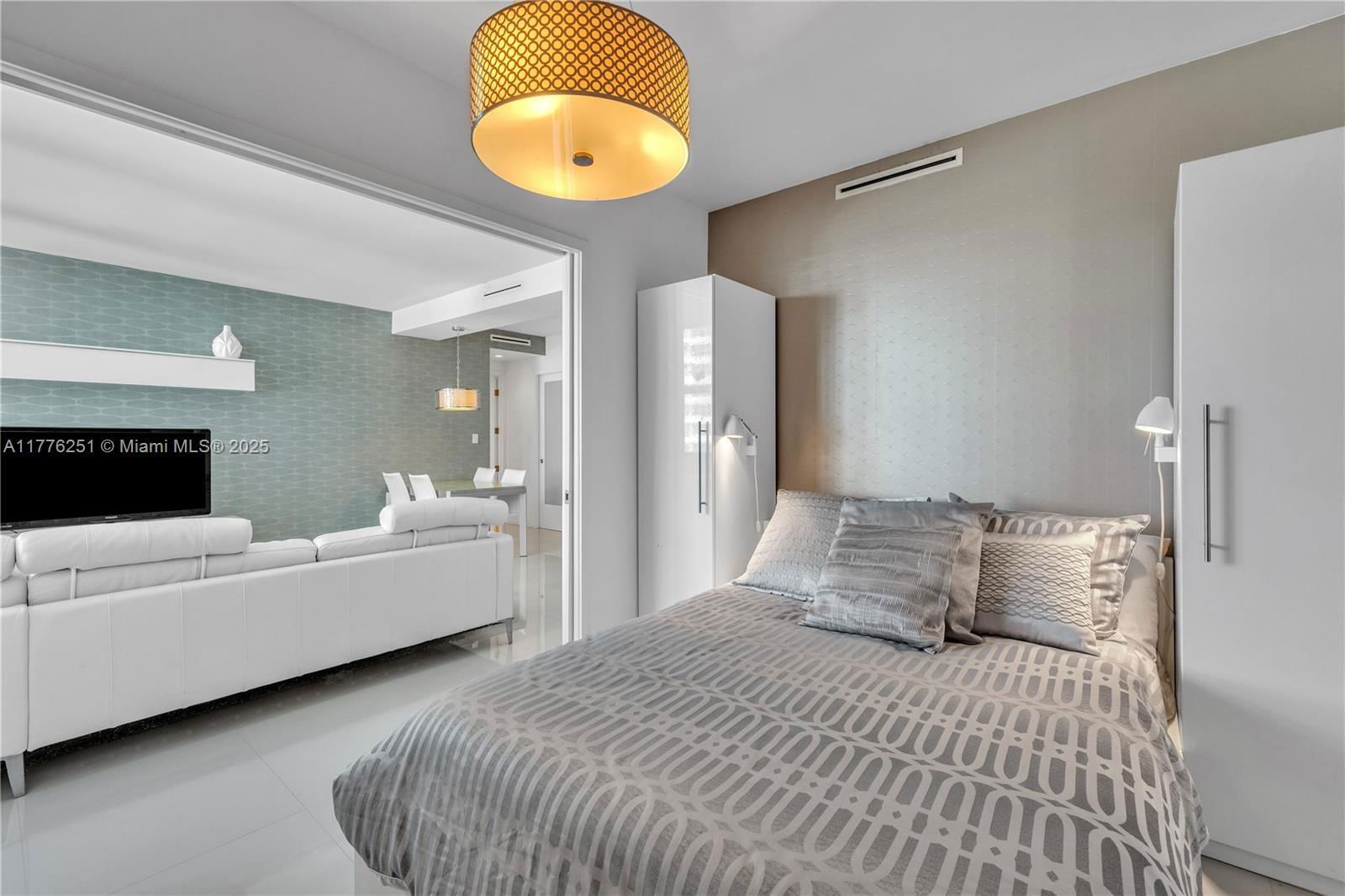 Real estate property located at 5055 Collins Ave #7A, Miami-dade, Crystal House Condo, Miami Beach, FL