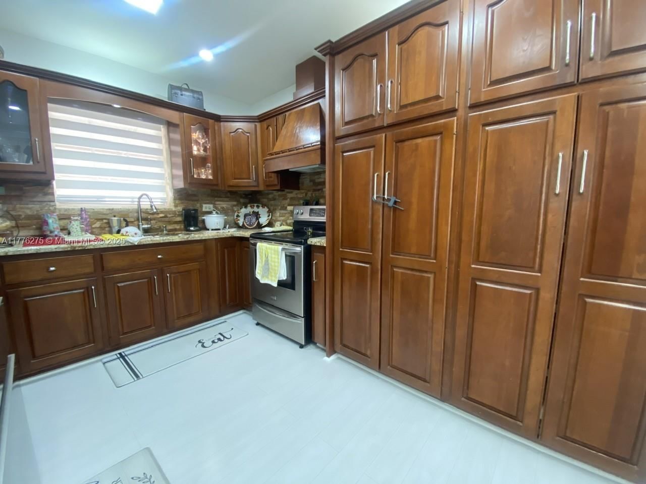 Real estate property located at 291 Cir Dr, Miami-dade, Deer Pk Addn, Hialeah, FL