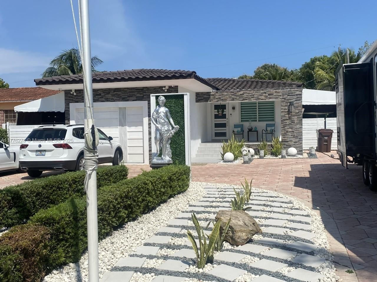 Real estate property located at 291 Cir Dr, Miami-dade, Deer Pk Addn, Hialeah, FL