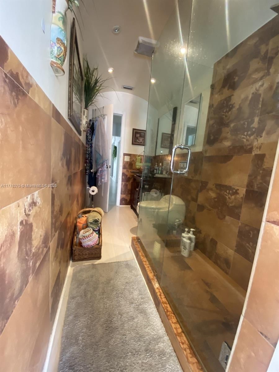 Real estate property located at 291 Cir Dr, Miami-dade, Deer Pk Addn, Hialeah, FL