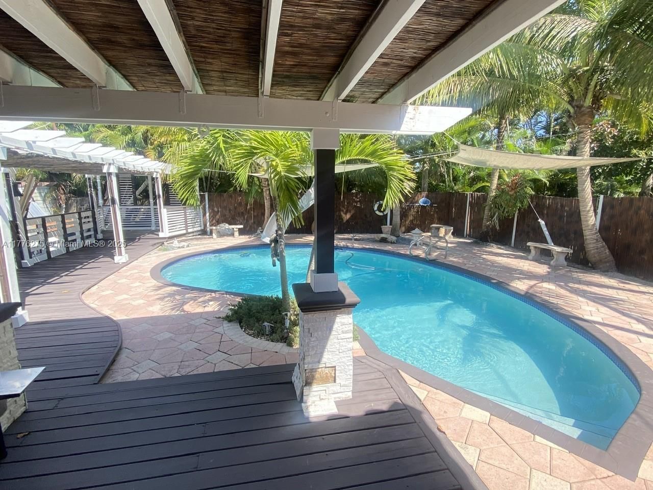 Real estate property located at 291 Cir Dr, Miami-dade, Deer Pk Addn, Hialeah, FL