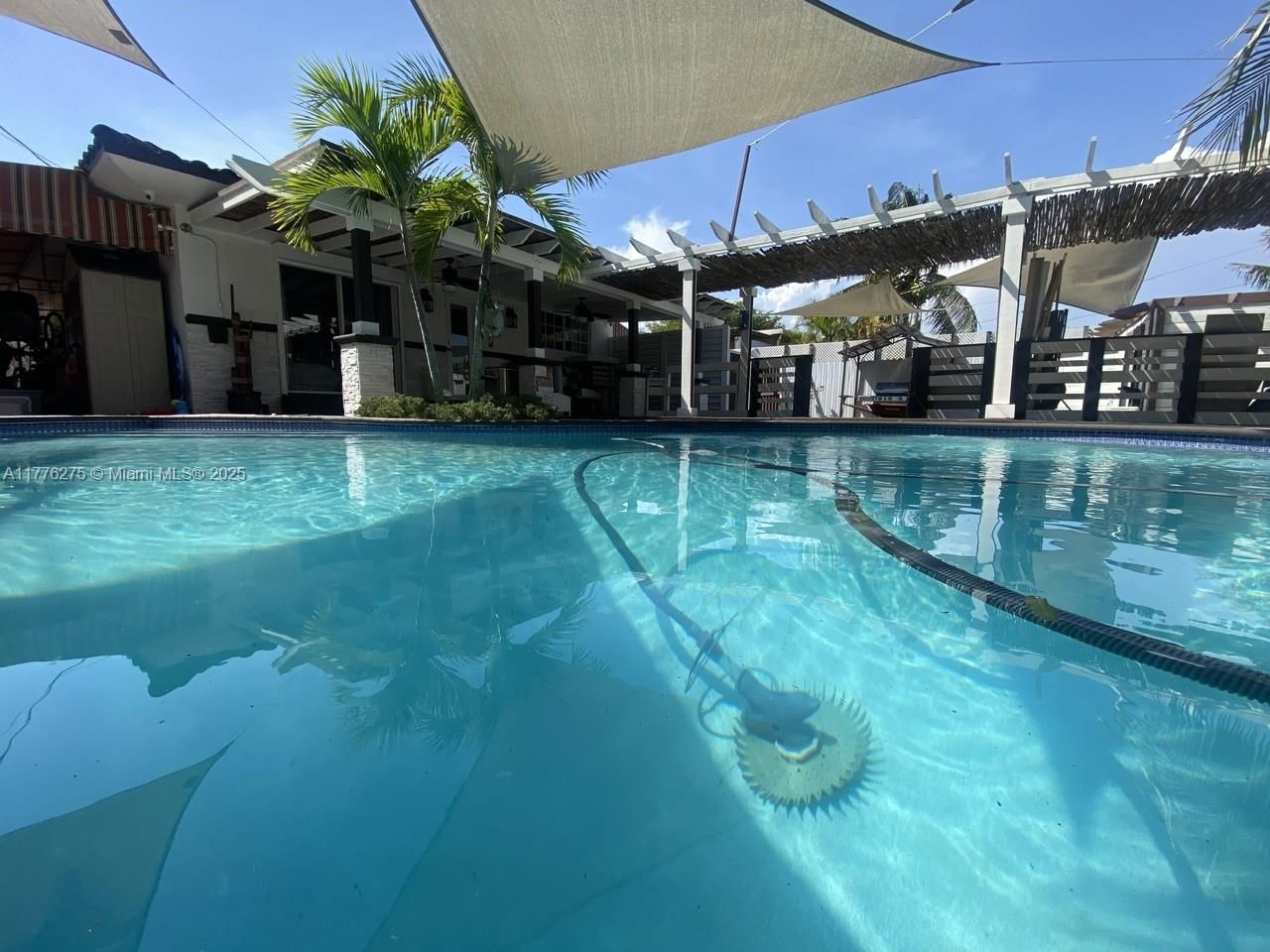 Real estate property located at 291 Cir Dr, Miami-dade, Deer Pk Addn, Hialeah, FL