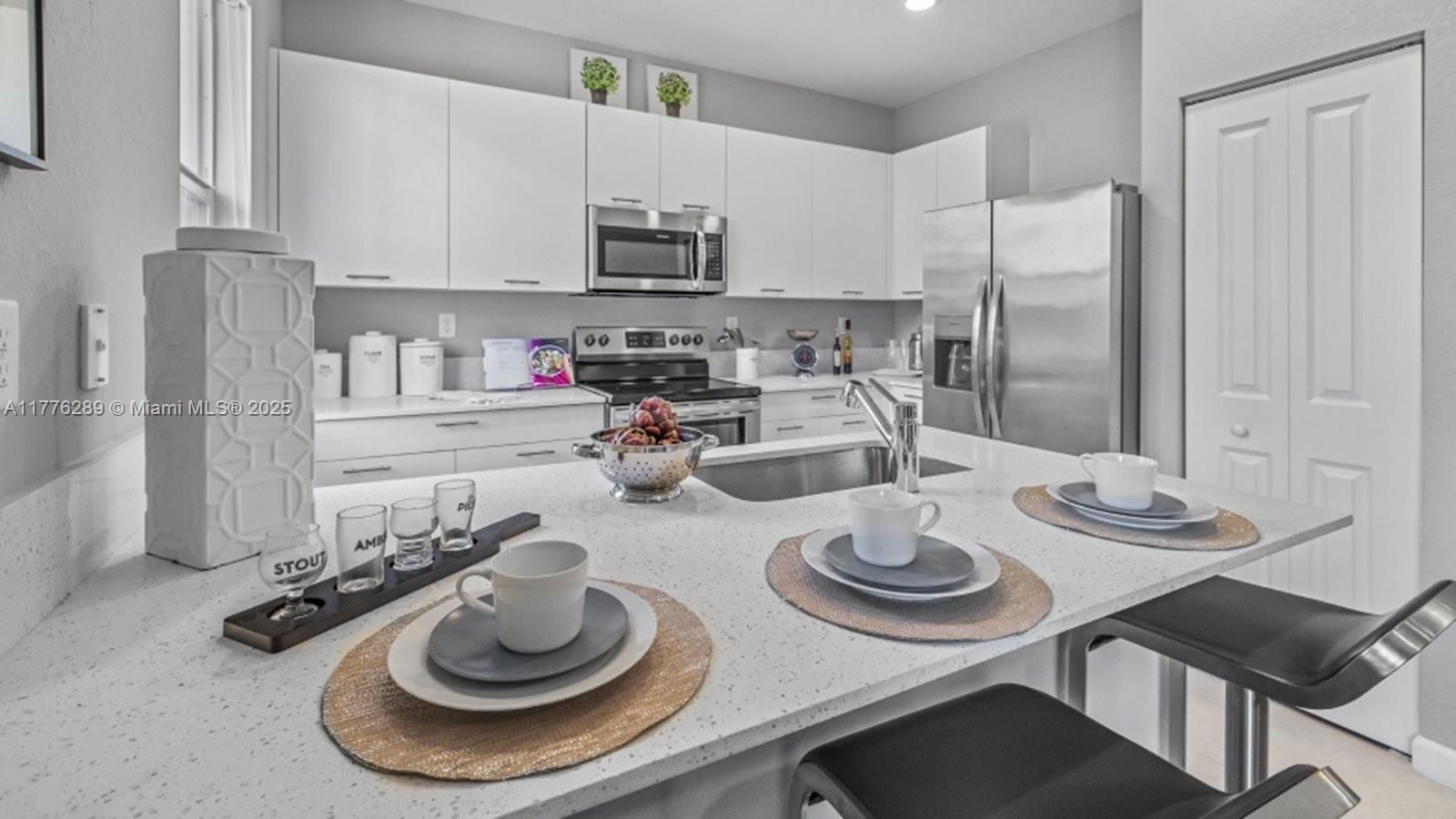 Real estate property located at 2849 25 AVE, Miami-dade, Altamira, Homestead, FL
