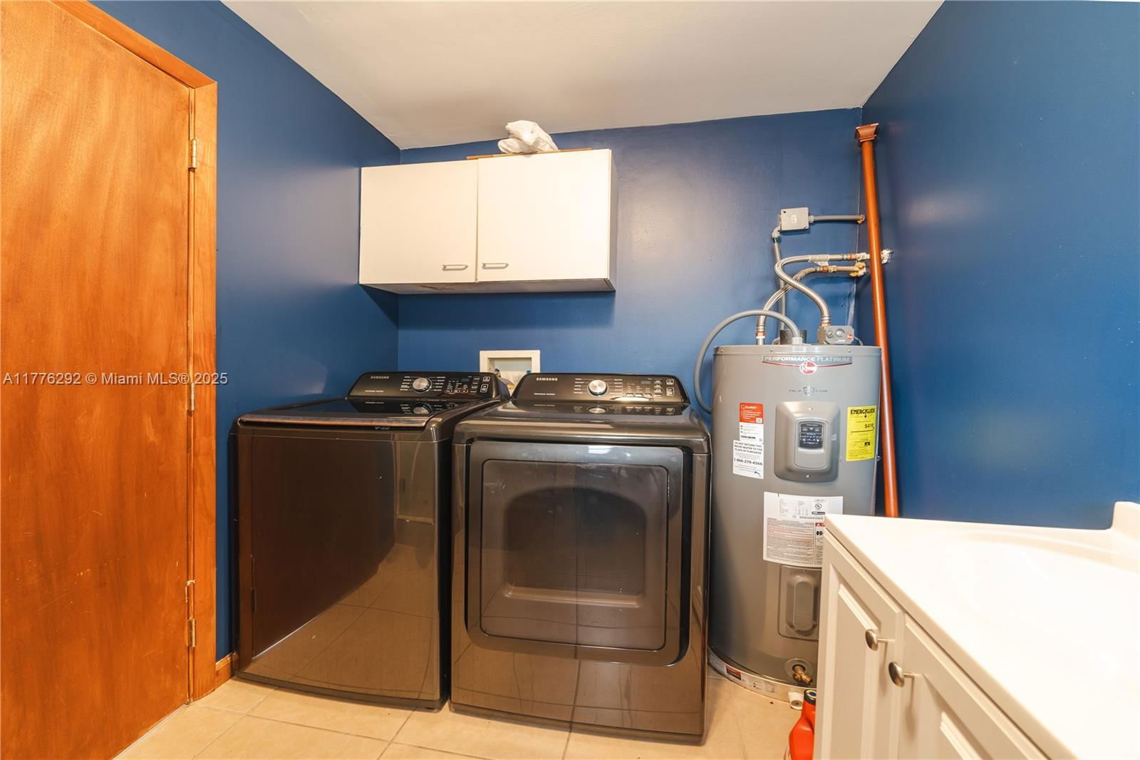 Real estate property located at 1330 Ontario Dr, Palm Beach, Lake Osborne Estates 6, Lake Worth, FL