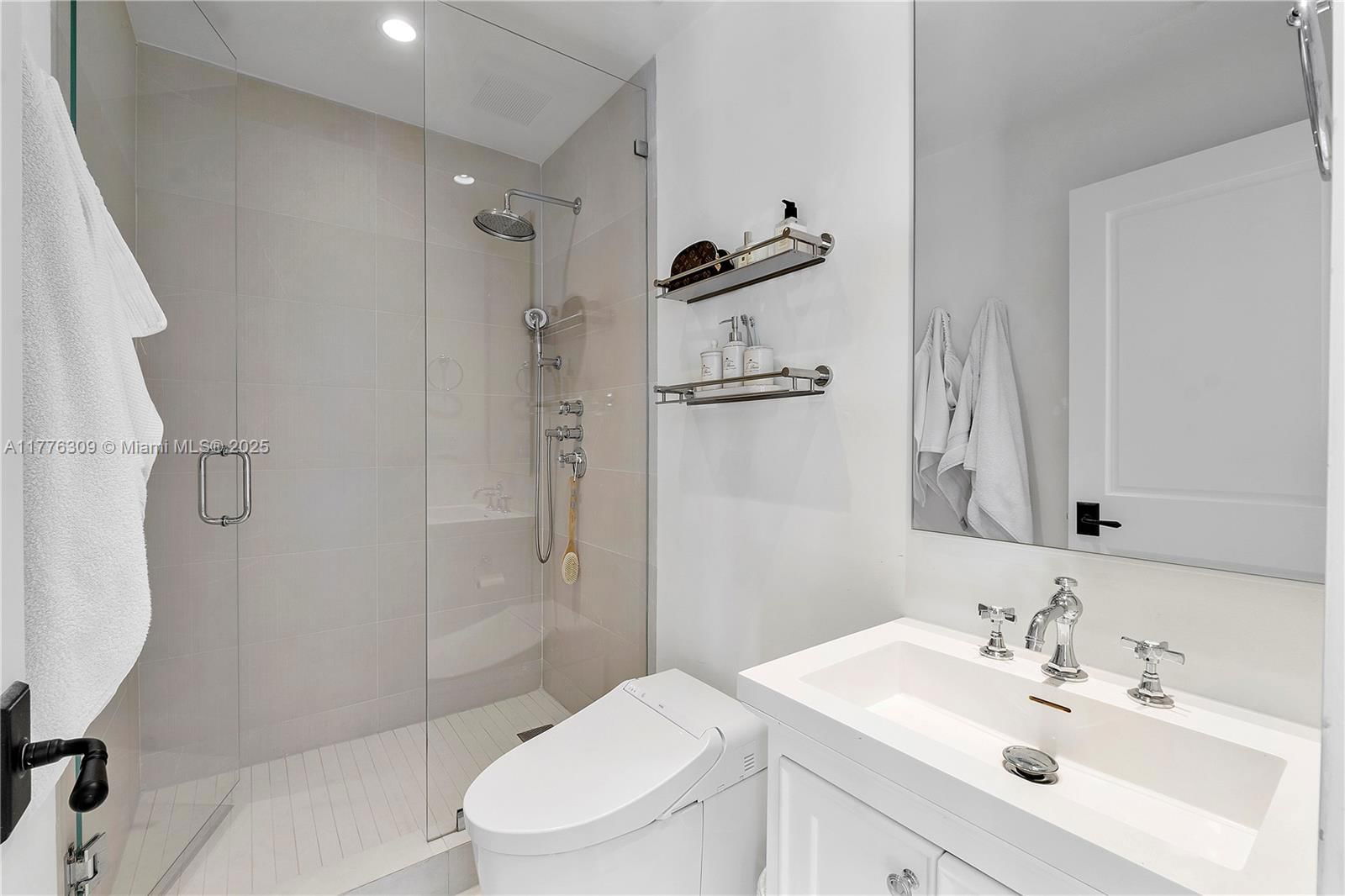 Real estate property located at 506 Sunset Dr, Miami-dade, Coral Gables Bisc Bay Sec, Coral Gables, FL