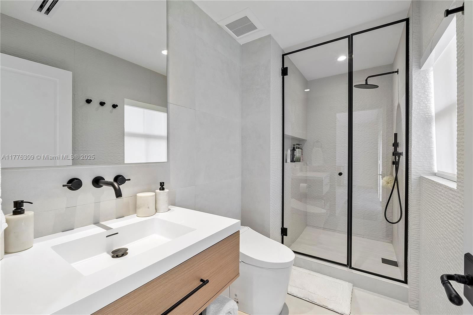 Real estate property located at 506 Sunset Dr, Miami-dade, Coral Gables Bisc Bay Sec, Coral Gables, FL