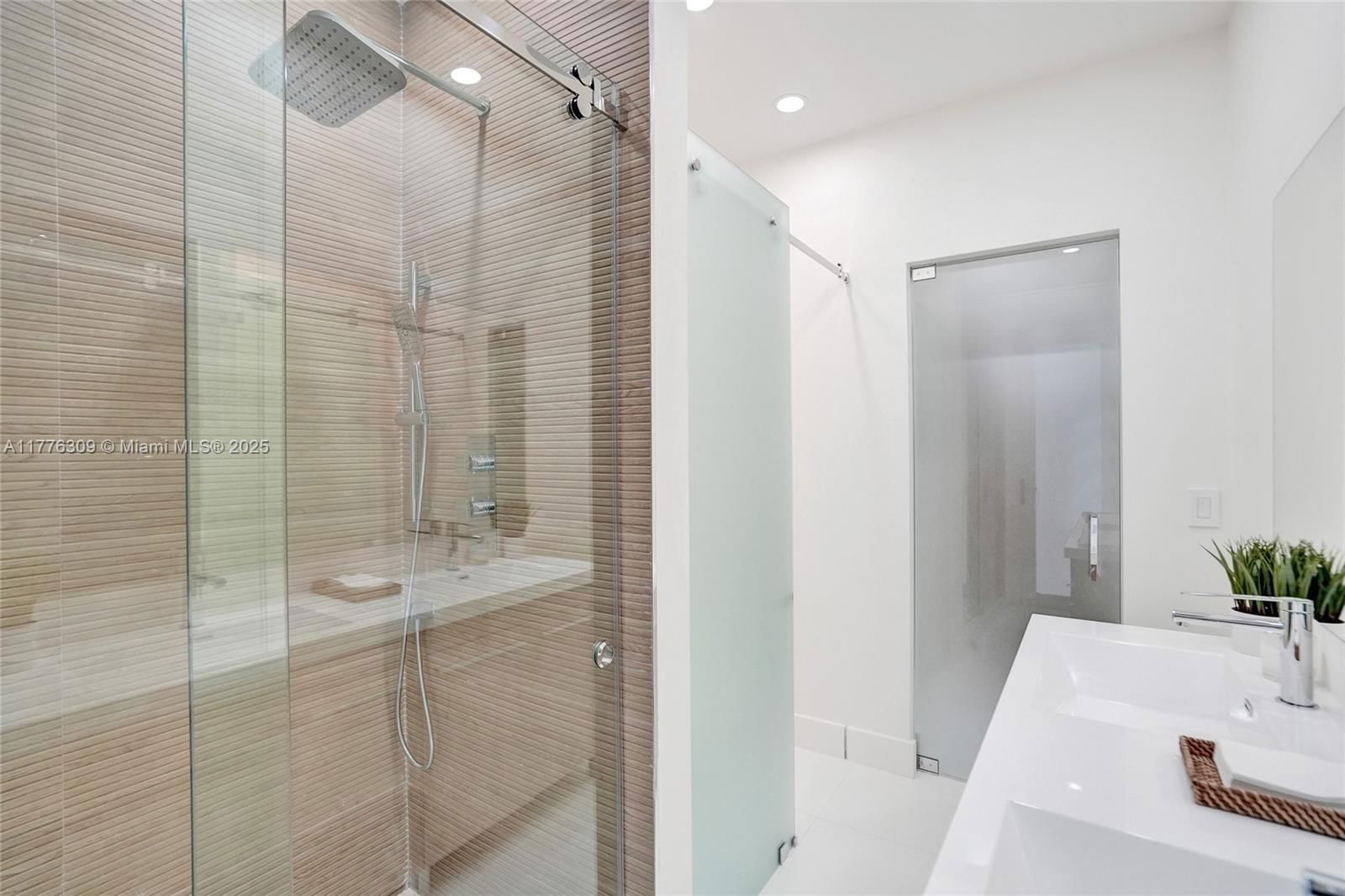 Real estate property located at 506 Sunset Dr, Miami-dade, Coral Gables Bisc Bay Sec, Coral Gables, FL