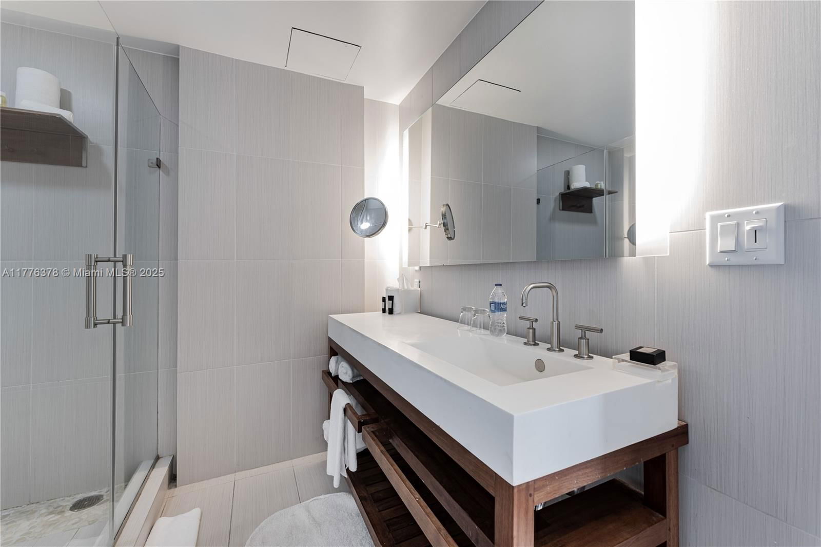 Real estate property located at 3101 Bayshore Dr #1504, Broward, Fort Lauderdale Residence, Fort Lauderdale, FL