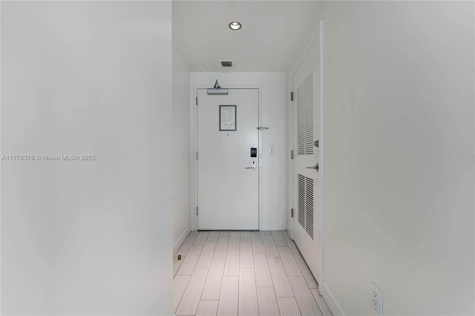 Real estate property located at 3101 Bayshore Dr #1504, Broward, Fort Lauderdale Residence, Fort Lauderdale, FL