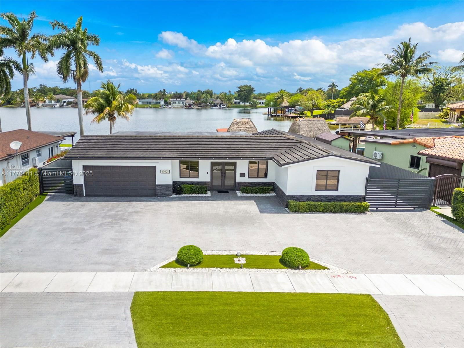 Real estate property located at 17921 85th Ave, Miami-dade, Palm Springs North Sec S, Hialeah, FL