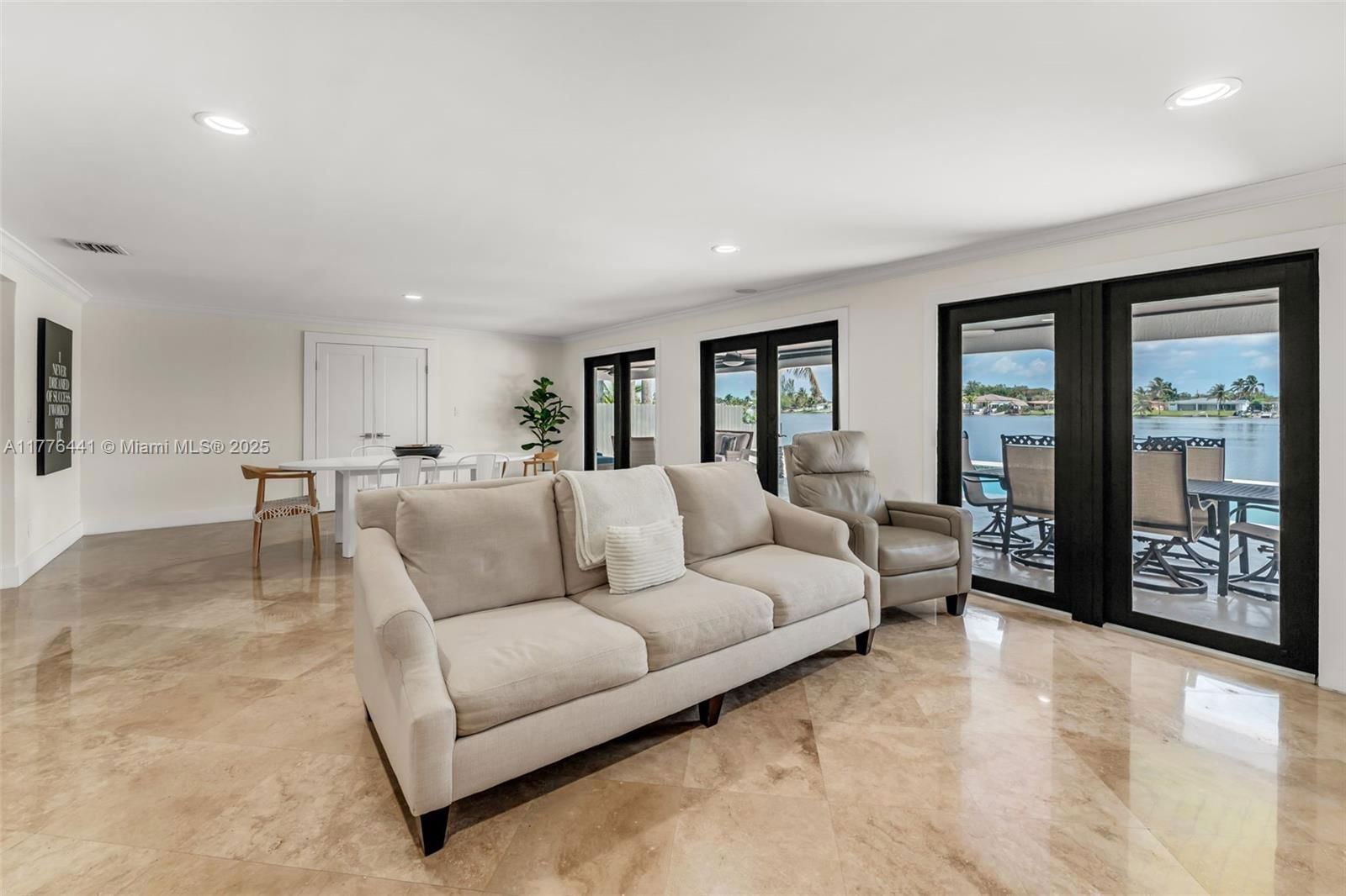 Real estate property located at 17921 85th Ave, Miami-dade, Palm Springs North Sec S, Hialeah, FL