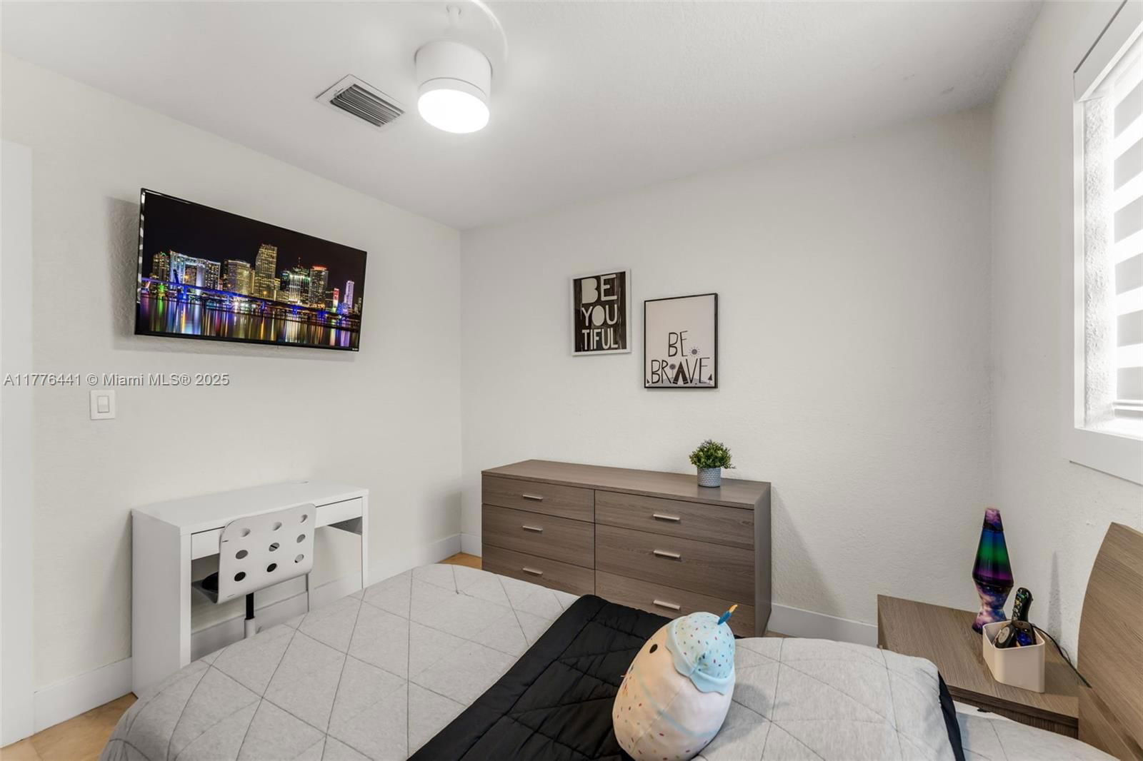 Real estate property located at 17921 85th Ave, Miami-dade, Palm Springs North Sec S, Hialeah, FL