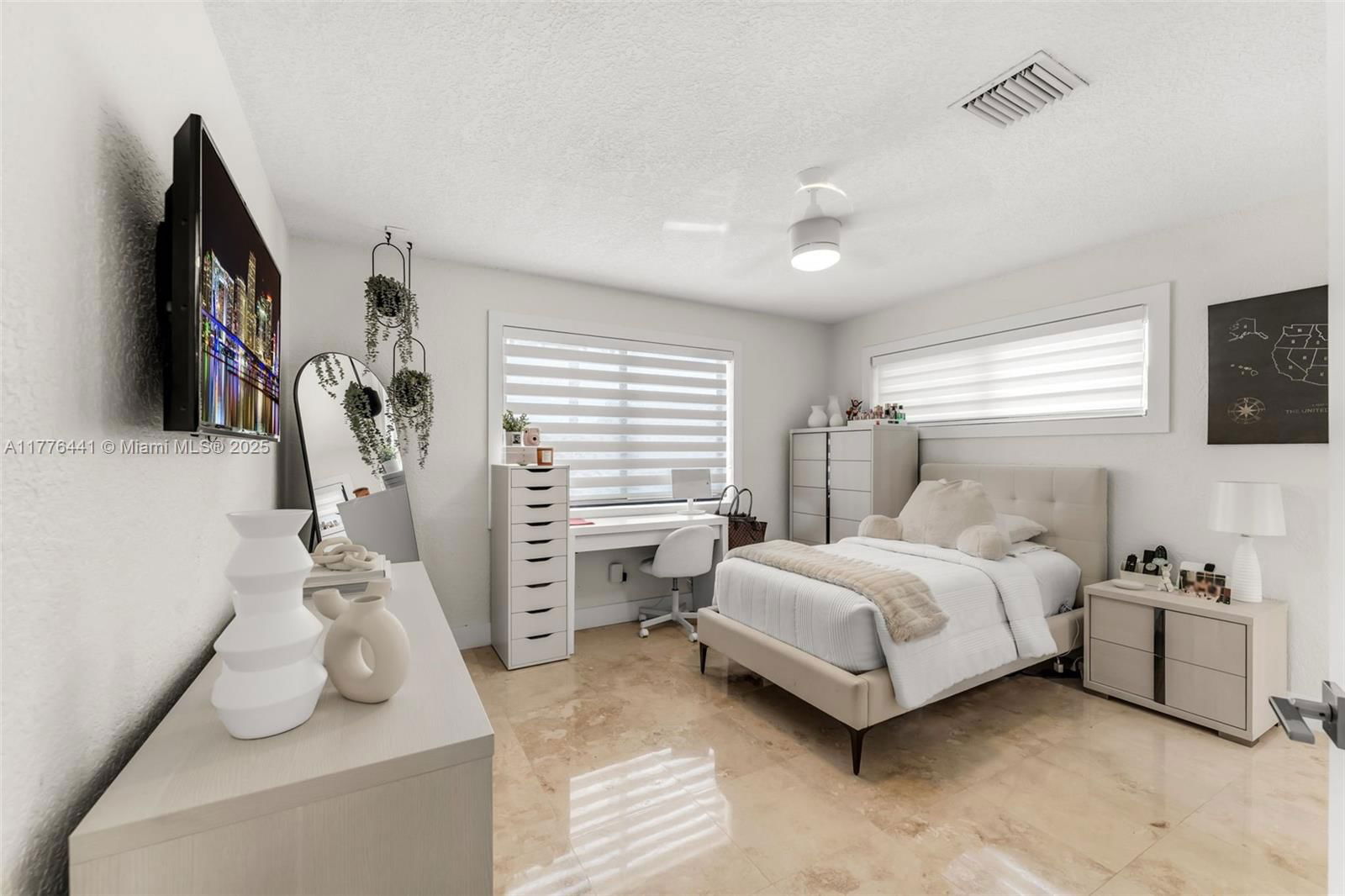 Real estate property located at 17921 85th Ave, Miami-dade, Palm Springs North Sec S, Hialeah, FL