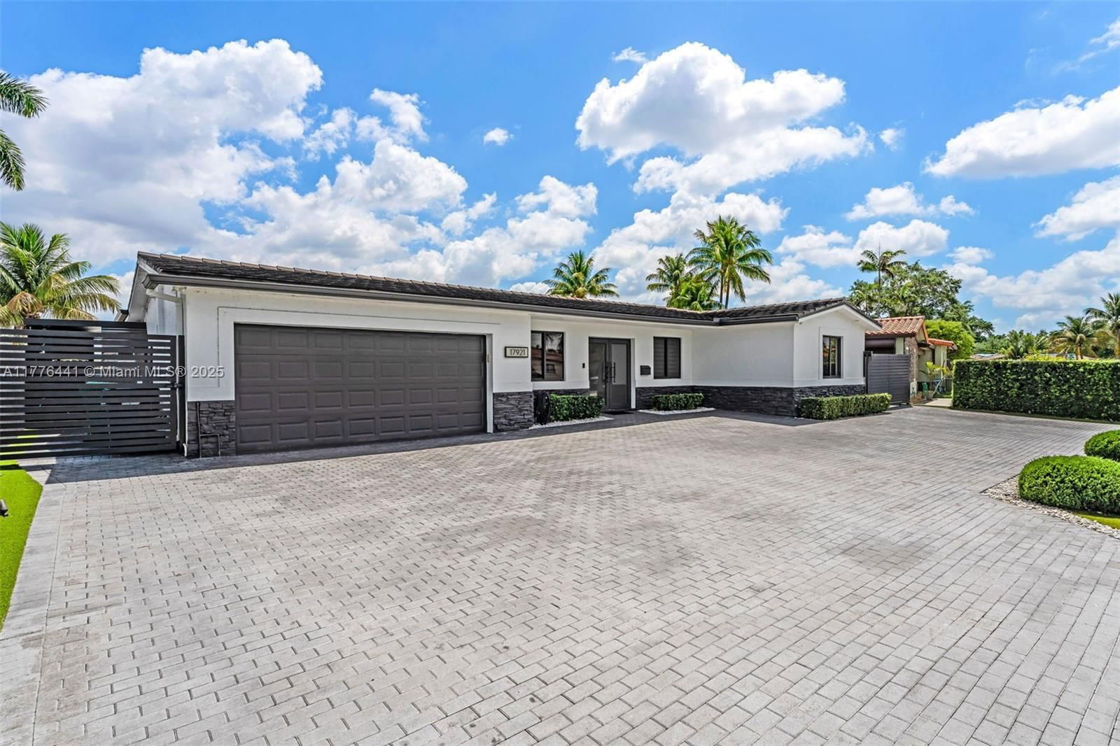 Real estate property located at 17921 85th Ave, Miami-dade, Palm Springs North Sec S, Hialeah, FL