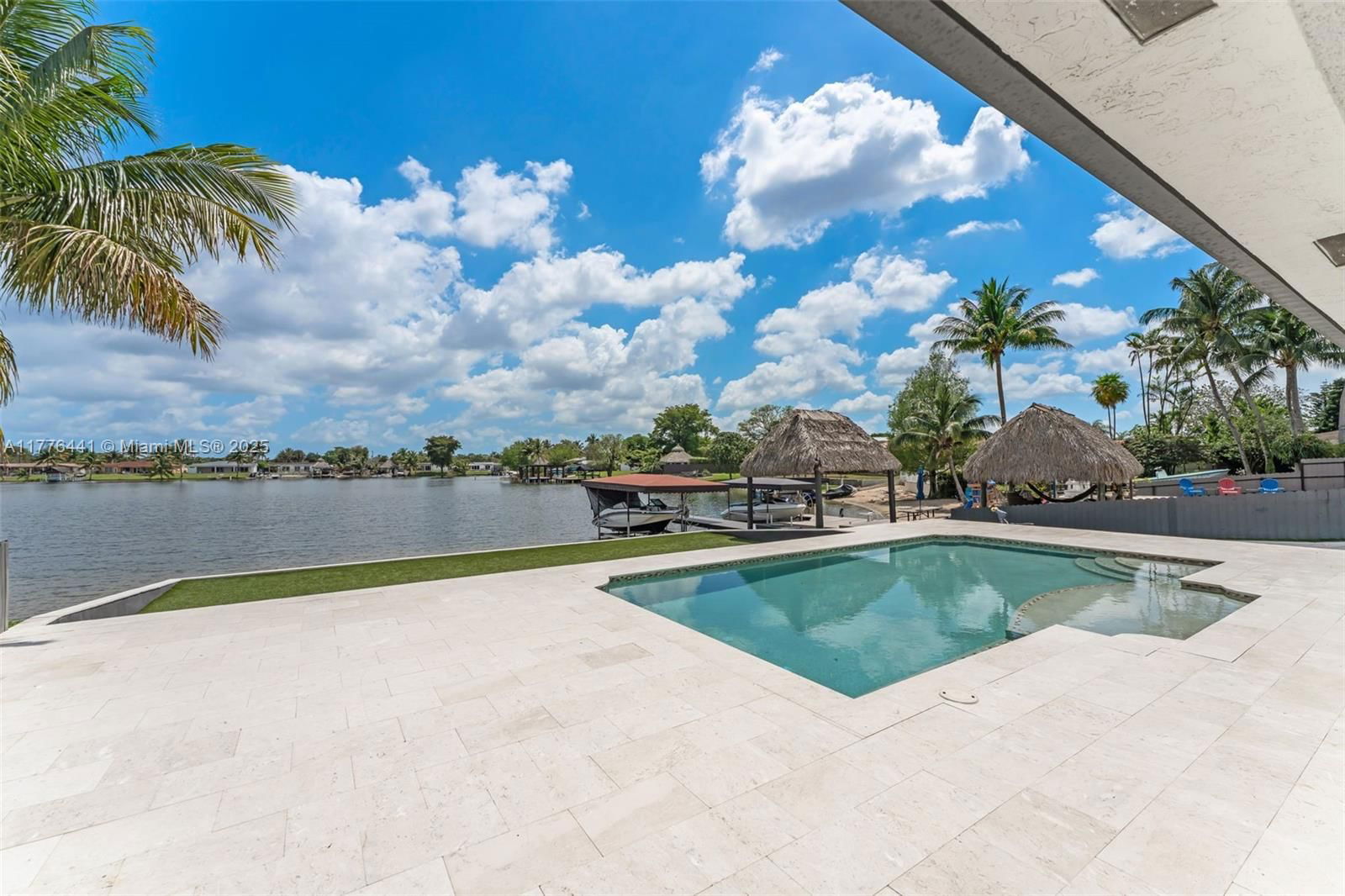 Real estate property located at 17921 85th Ave, Miami-dade, Palm Springs North Sec S, Hialeah, FL