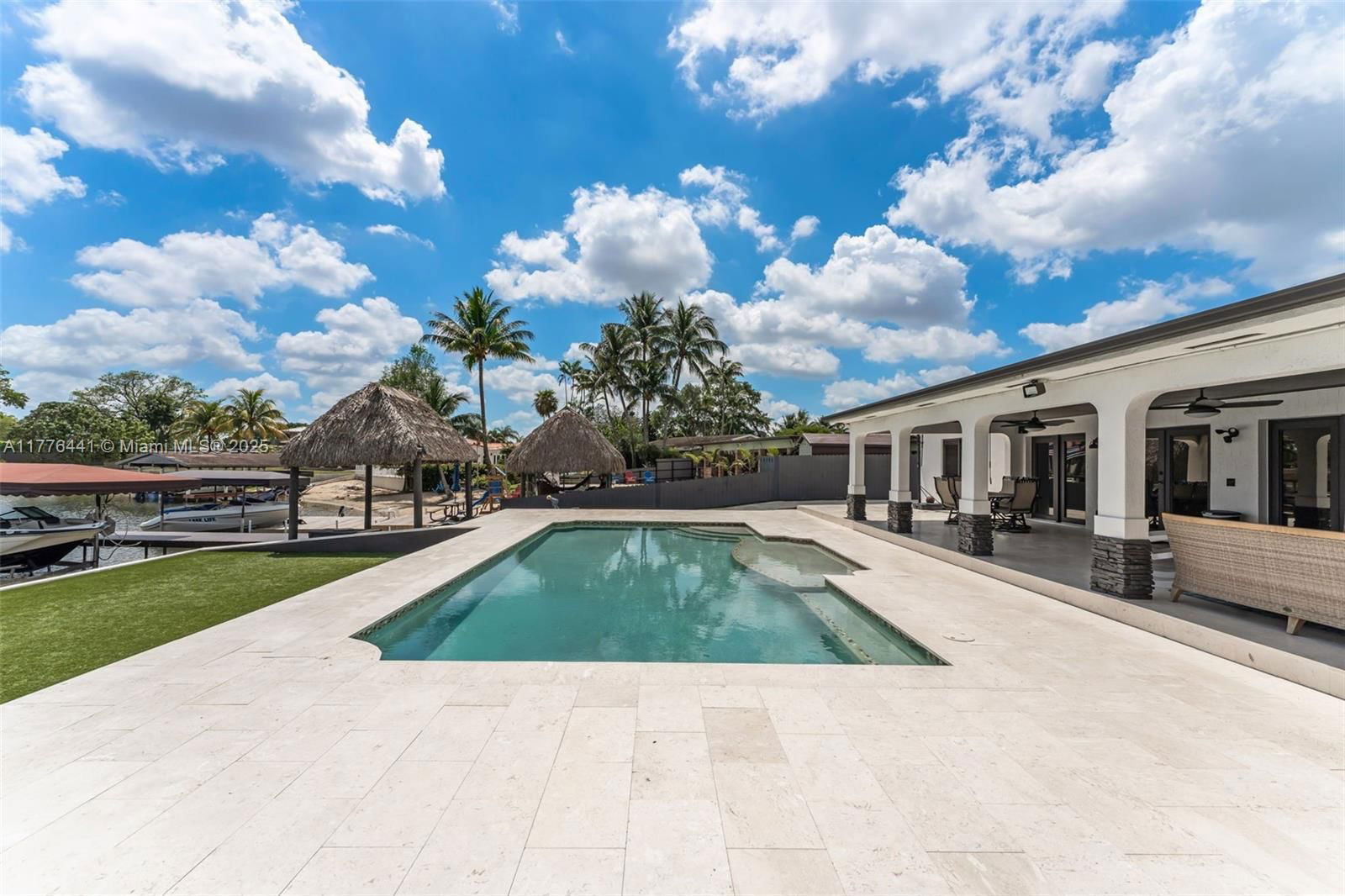 Real estate property located at 17921 85th Ave, Miami-dade, Palm Springs North Sec S, Hialeah, FL