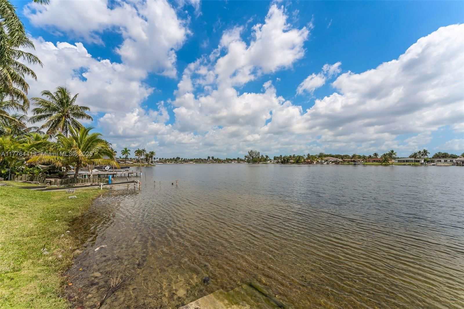 Real estate property located at 17921 85th Ave, Miami-dade, Palm Springs North Sec S, Hialeah, FL