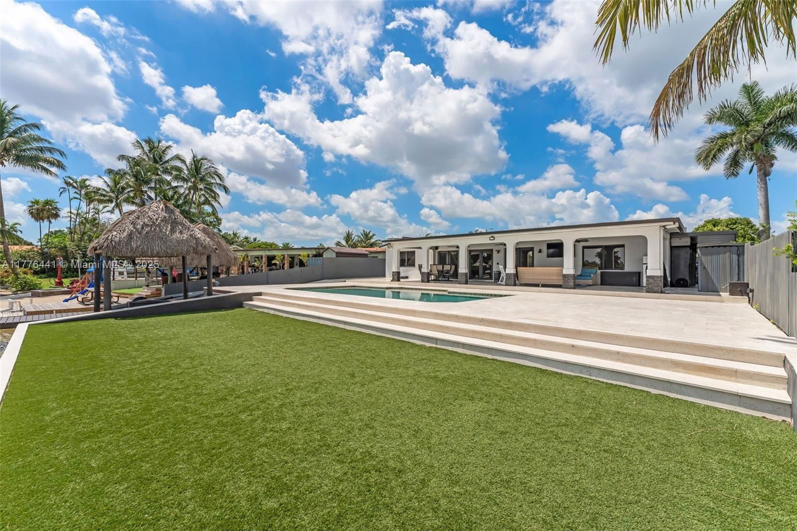 Real estate property located at 17921 85th Ave, Miami-dade, Palm Springs North Sec S, Hialeah, FL
