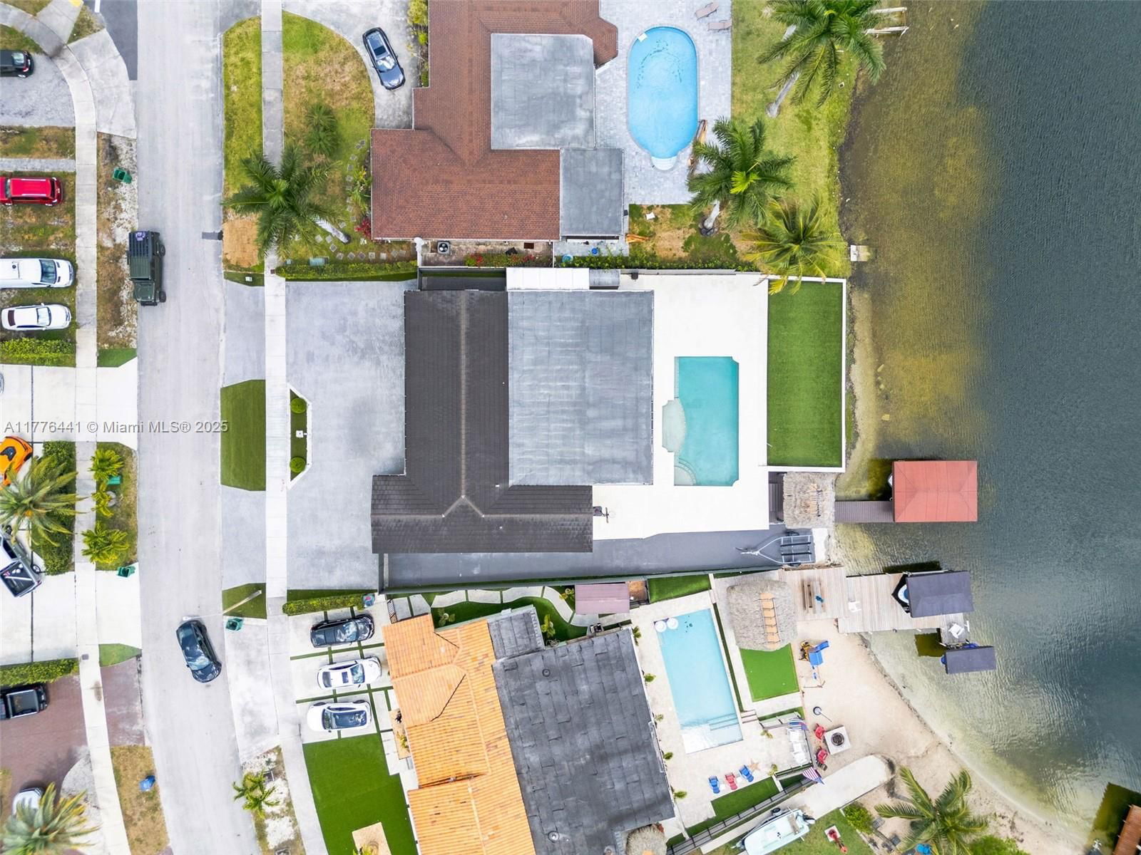 Real estate property located at 17921 85th Ave, Miami-dade, Palm Springs North Sec S, Hialeah, FL