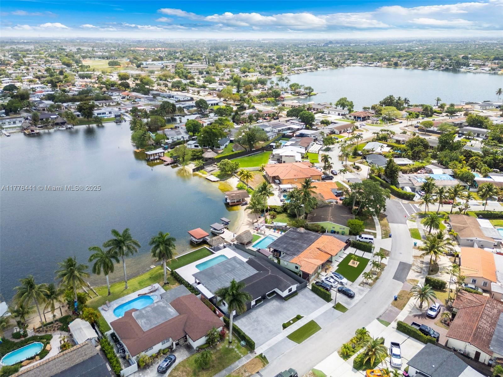 Real estate property located at 17921 85th Ave, Miami-dade, Palm Springs North Sec S, Hialeah, FL