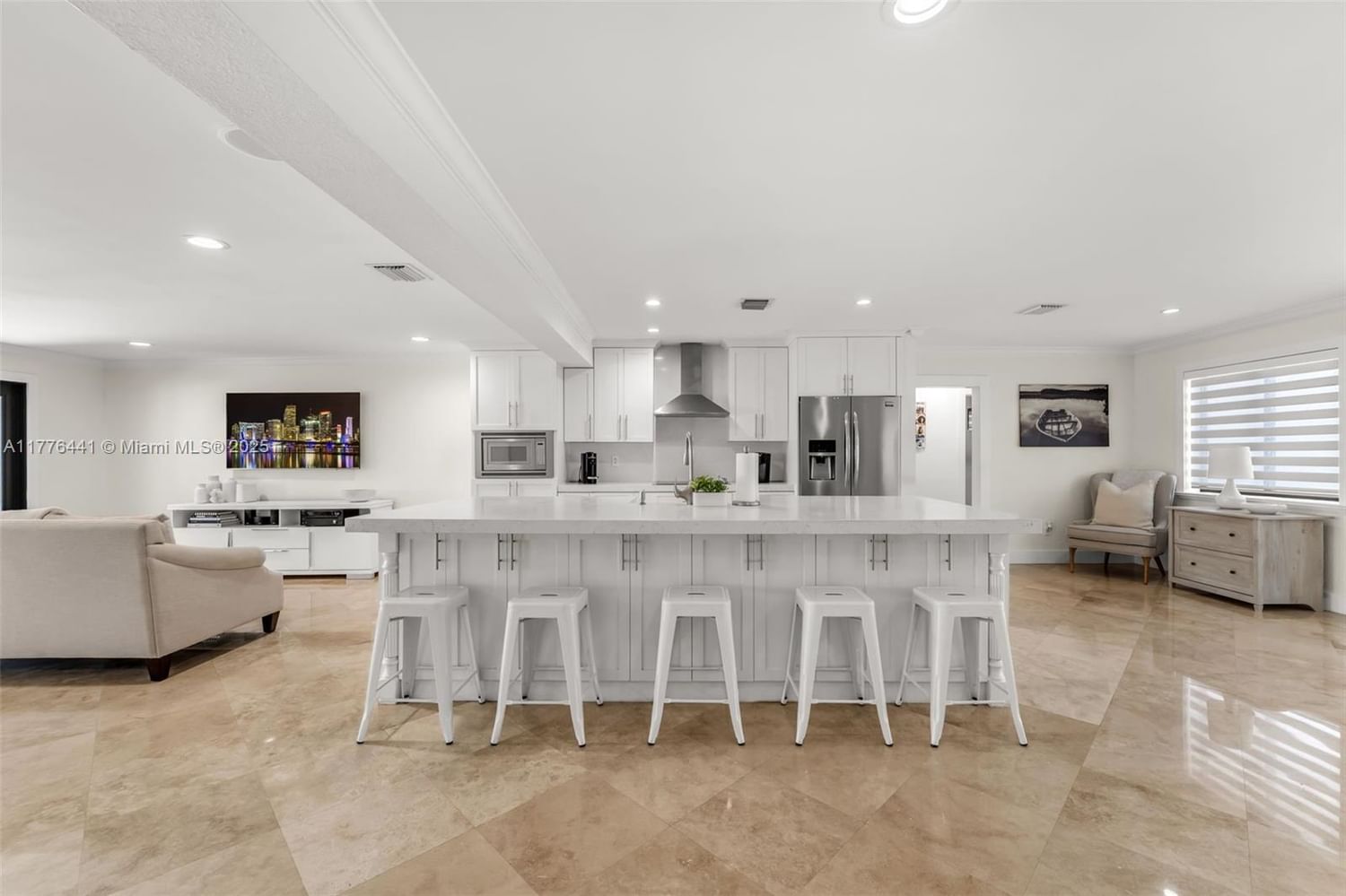 Real estate property located at 17921 85th Ave, Miami-dade, Palm Springs North Sec S, Hialeah, FL