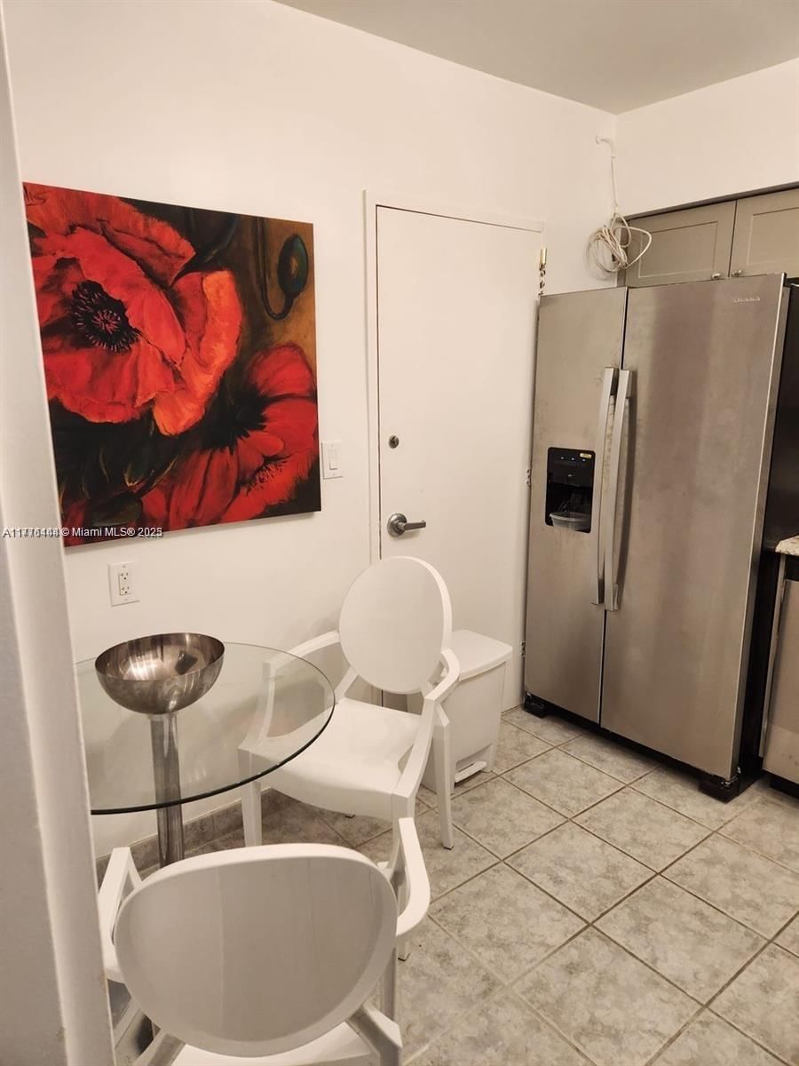 Real estate property located at 5700 Collins Ave #4N, Miami-dade, Seacoast 5700 Condo, Miami Beach, FL