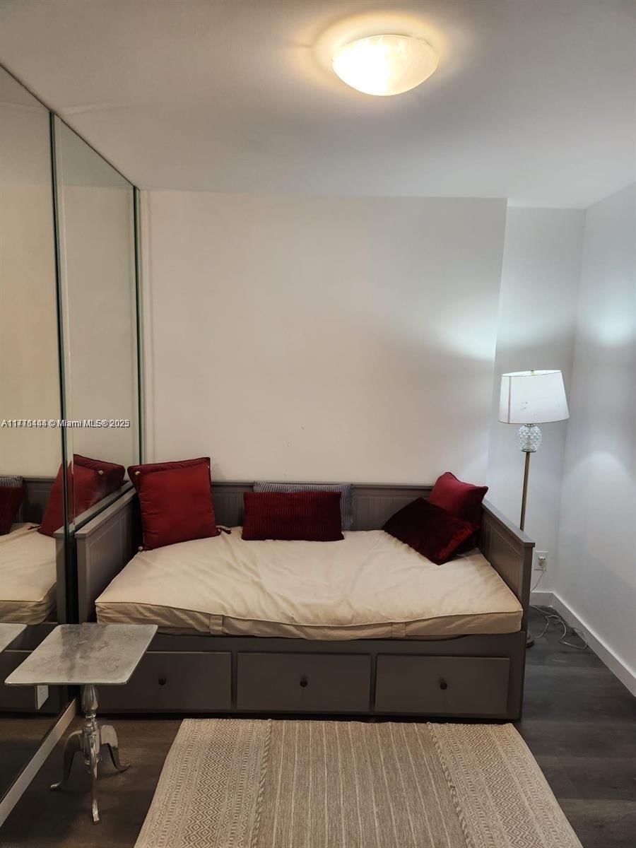 Real estate property located at 5700 Collins Ave #4N, Miami-dade, Seacoast 5700 Condo, Miami Beach, FL