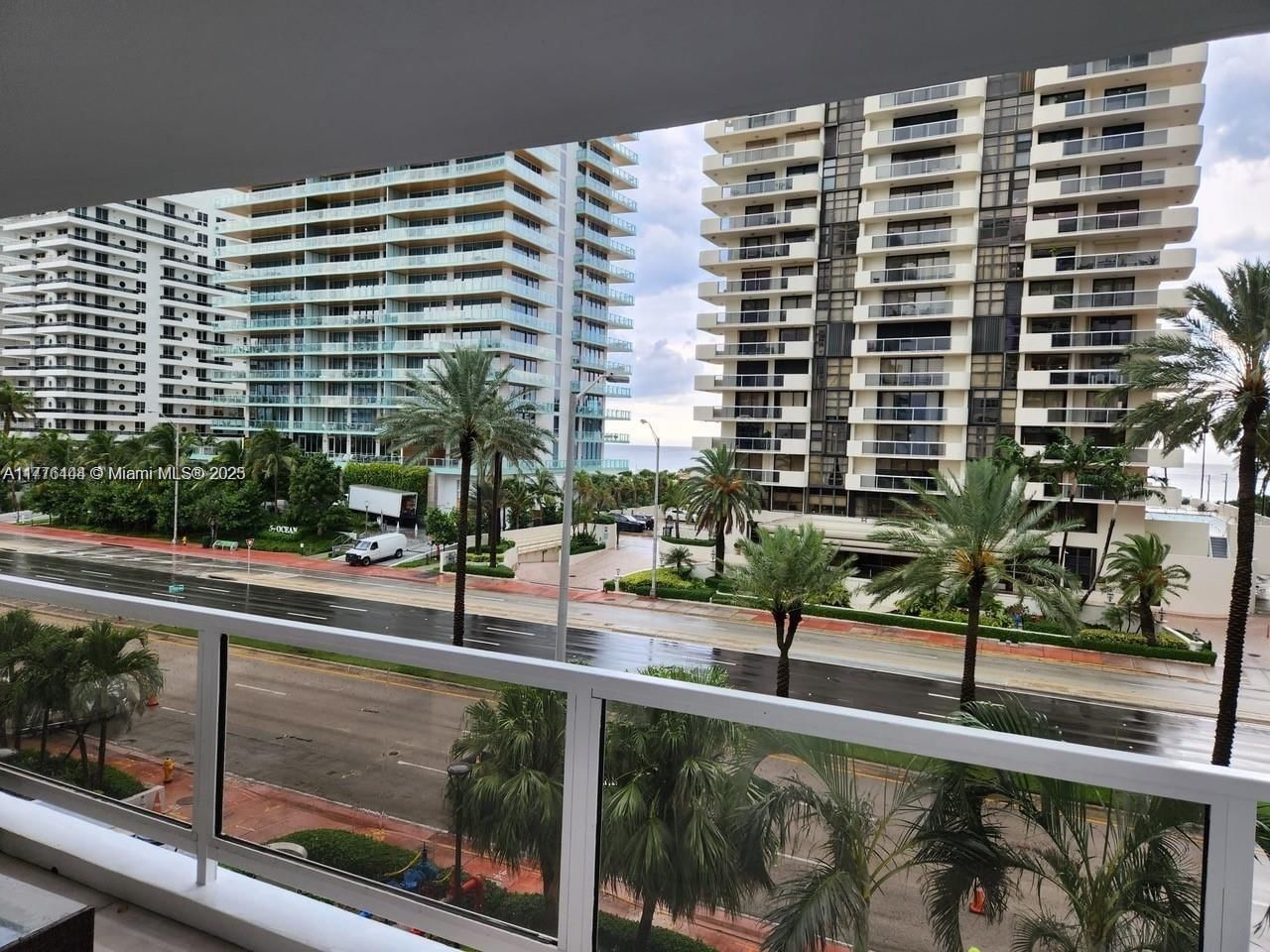 Real estate property located at 5700 Collins Ave #4N, Miami-dade, Seacoast 5700 Condo, Miami Beach, FL