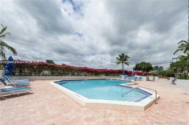 Real estate property located at 5700 Collins Ave #4N, Miami-dade, Seacoast 5700 Condo, Miami Beach, FL