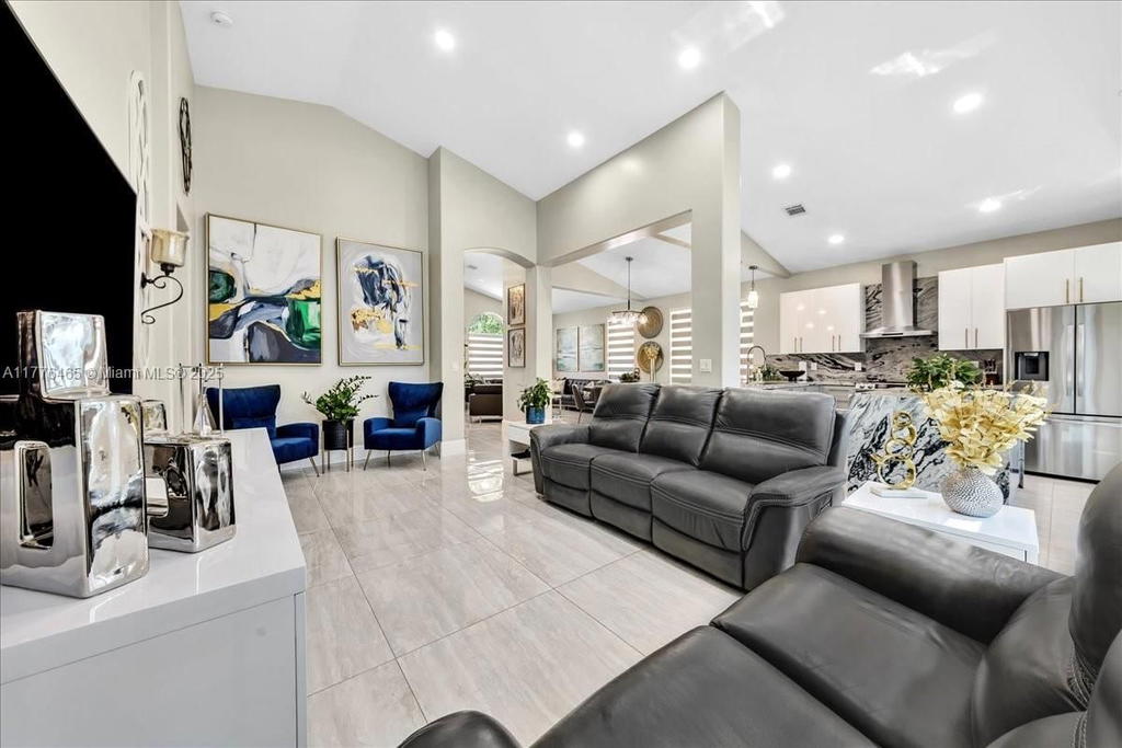 Real estate property located at 19366 25th Ct, Broward, Sunset Lakes Plat Two, Miramar, FL