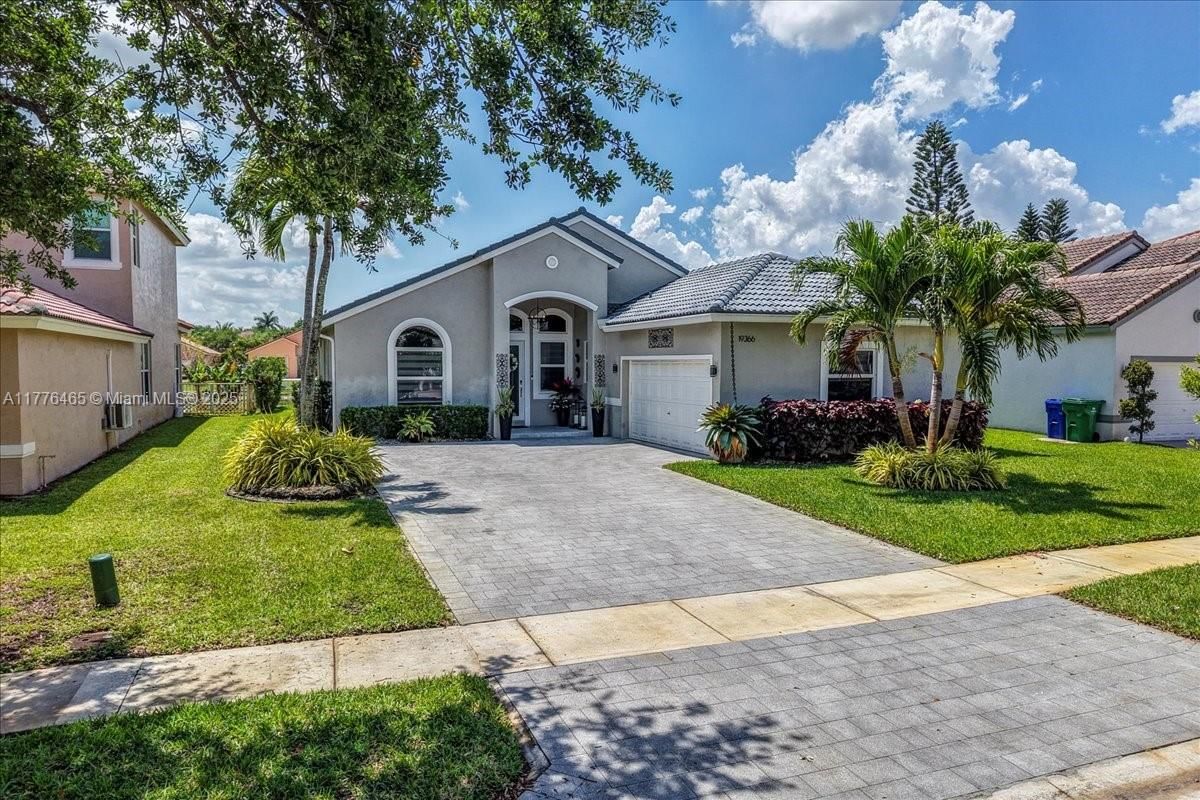 Real estate property located at 19366 25th Ct, Broward, Sunset Lakes Plat Two, Miramar, FL