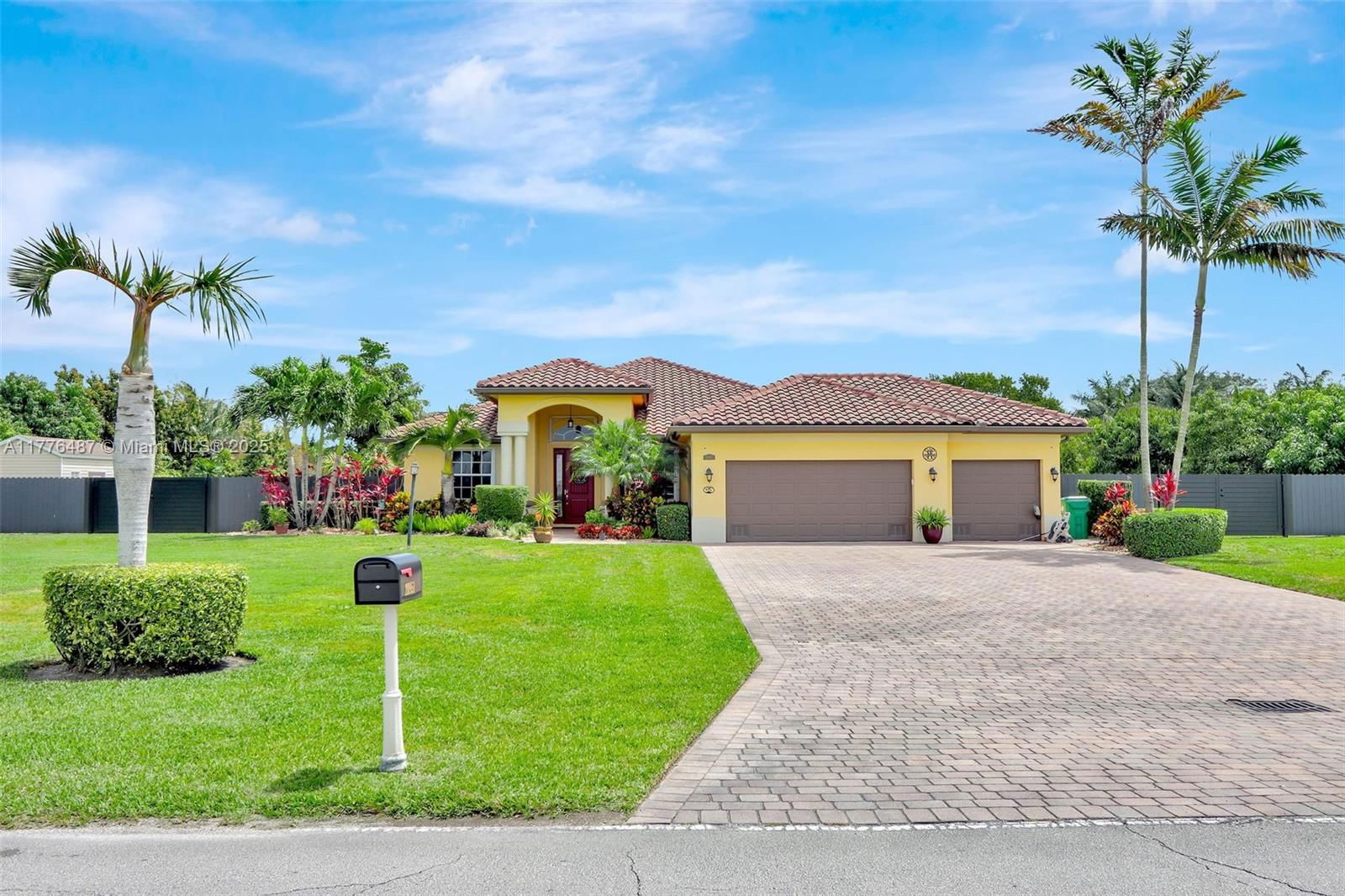 Real estate property located at 20951 134th Ave, Miami-dade, Bonita Grand Estates Sout, Miami, FL