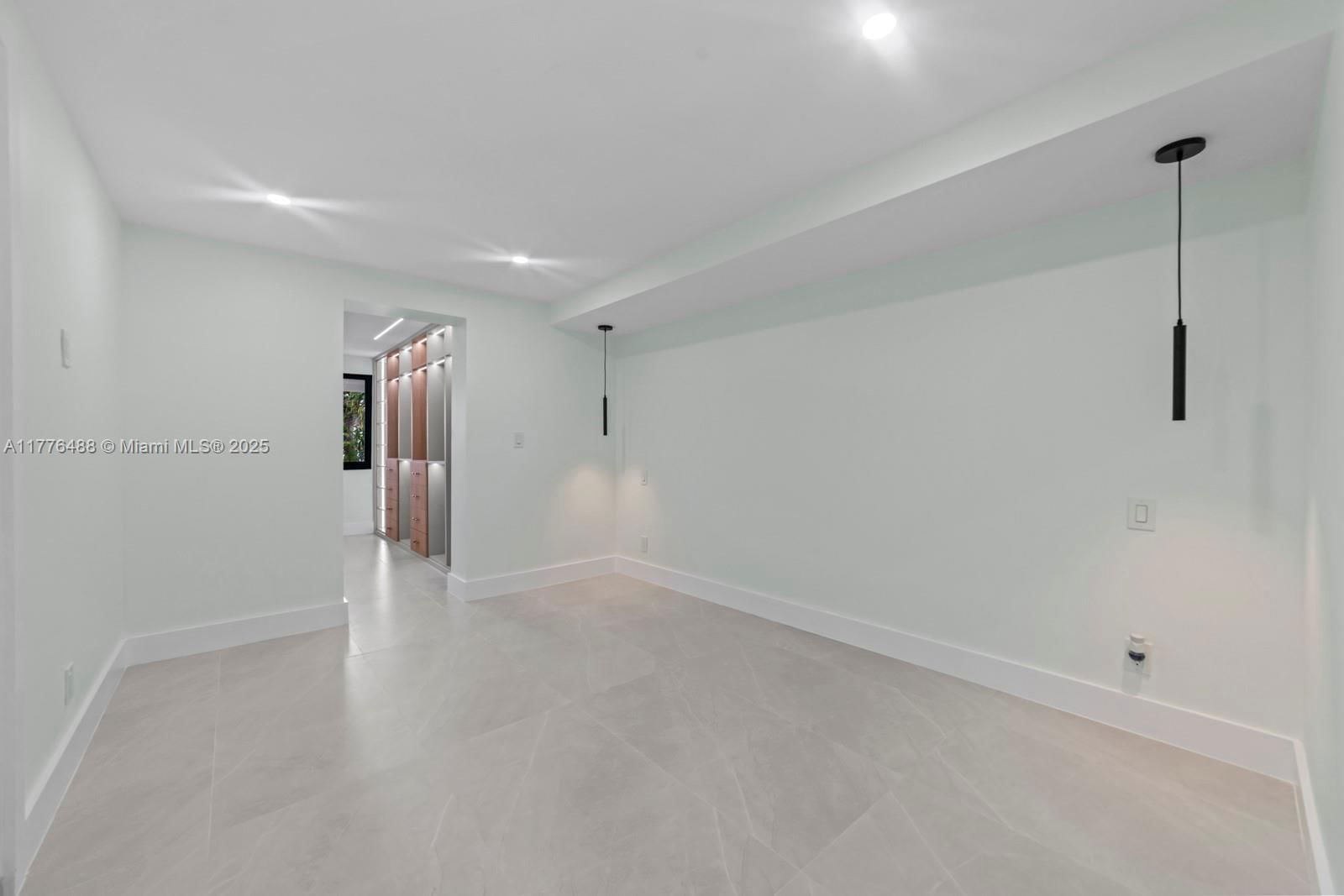 Real estate property located at 31 Carlisle Dr, Miami-dade, Rev Pl Of Country Club Es, Miami Springs, FL