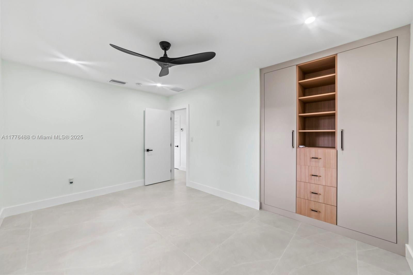 Real estate property located at 31 Carlisle Dr, Miami-dade, Rev Pl Of Country Club Es, Miami Springs, FL