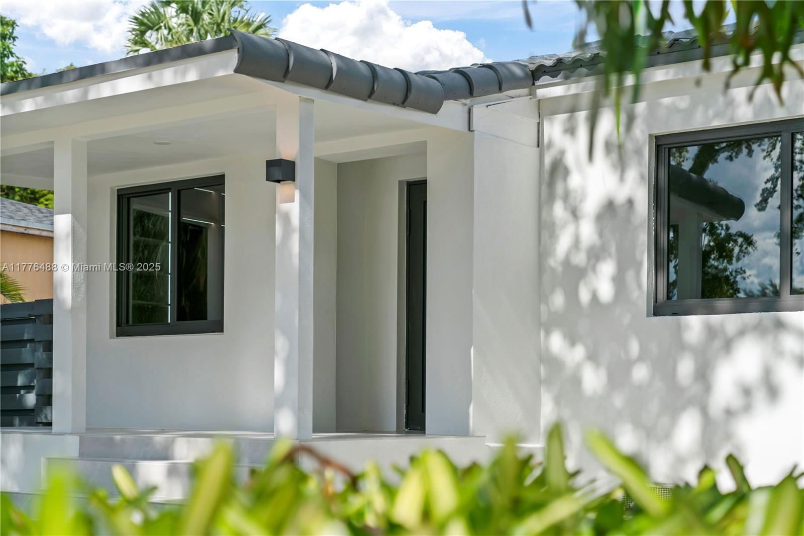 Real estate property located at 31 Carlisle Dr, Miami-dade, Rev Pl Of Country Club Es, Miami Springs, FL
