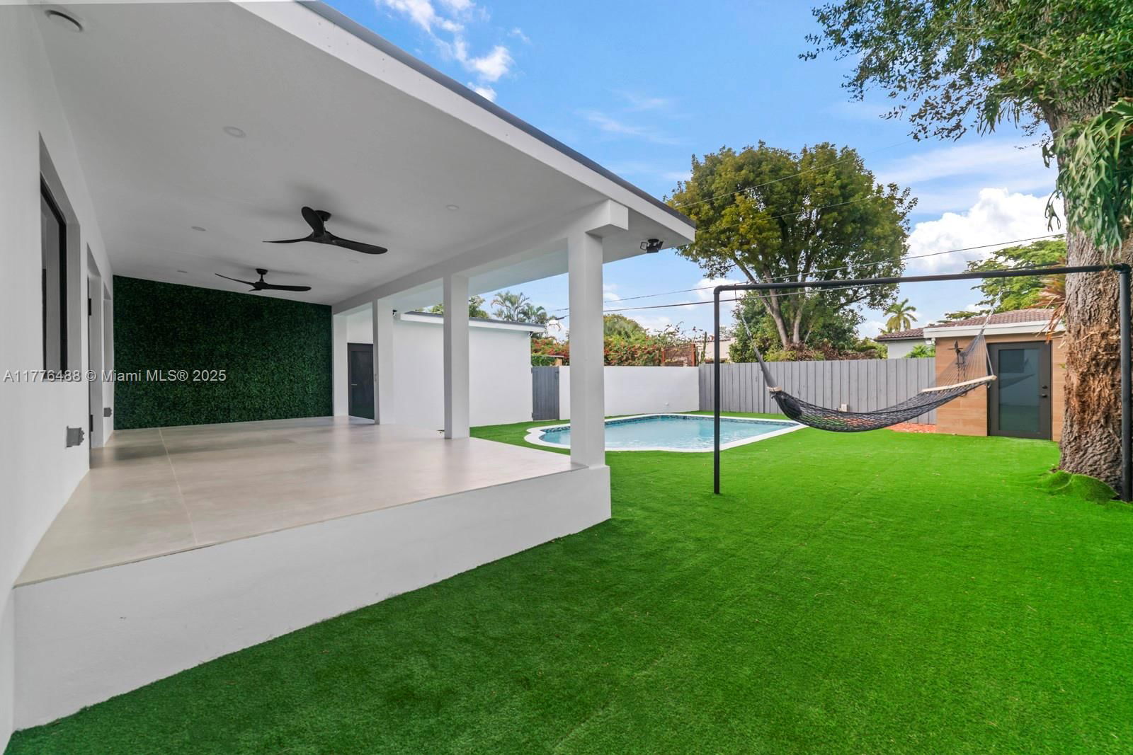 Real estate property located at 31 Carlisle Dr, Miami-dade, Rev Pl Of Country Club Es, Miami Springs, FL