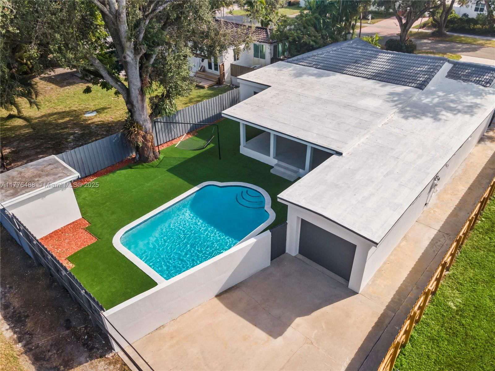 Real estate property located at 31 Carlisle Dr, Miami-dade, Rev Pl Of Country Club Es, Miami Springs, FL