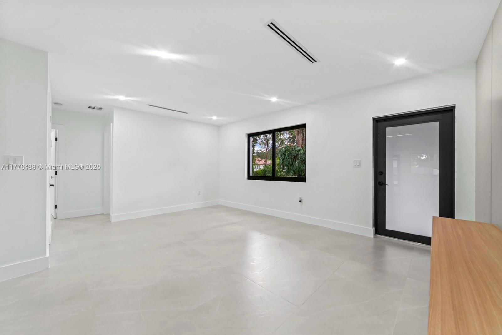 Real estate property located at 31 Carlisle Dr, Miami-dade, Rev Pl Of Country Club Es, Miami Springs, FL
