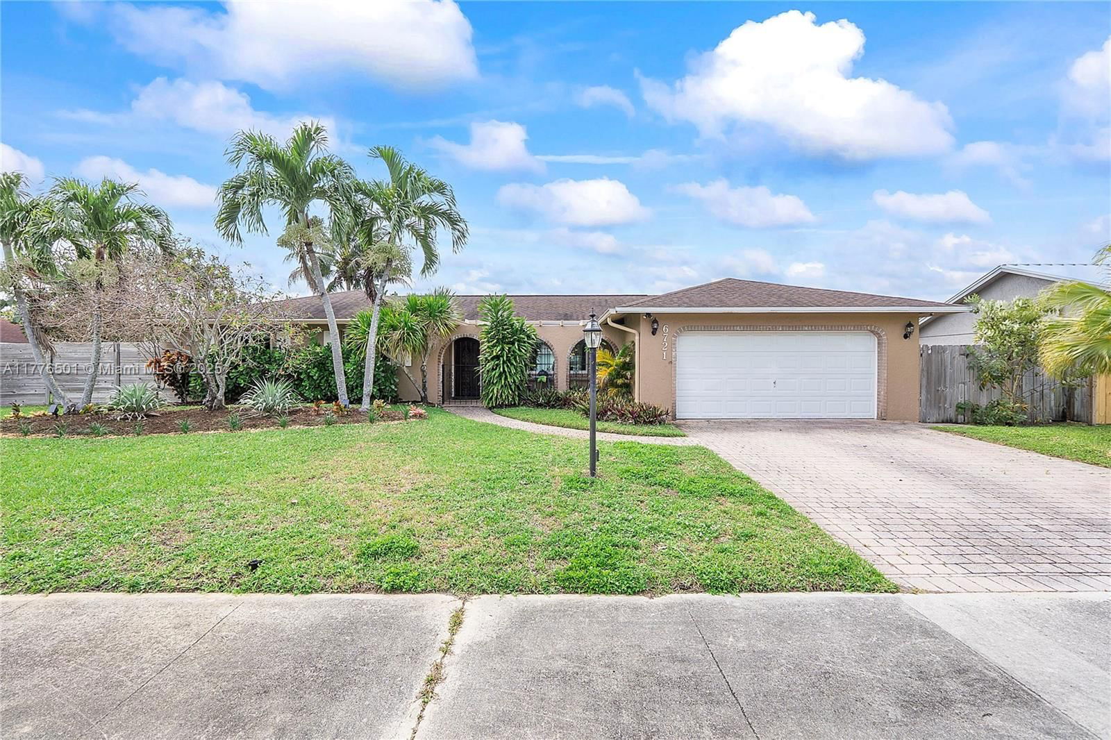 Real estate property located at 6721 27th Ter, Broward, Palm-aire Village Section, Fort Lauderdale, FL