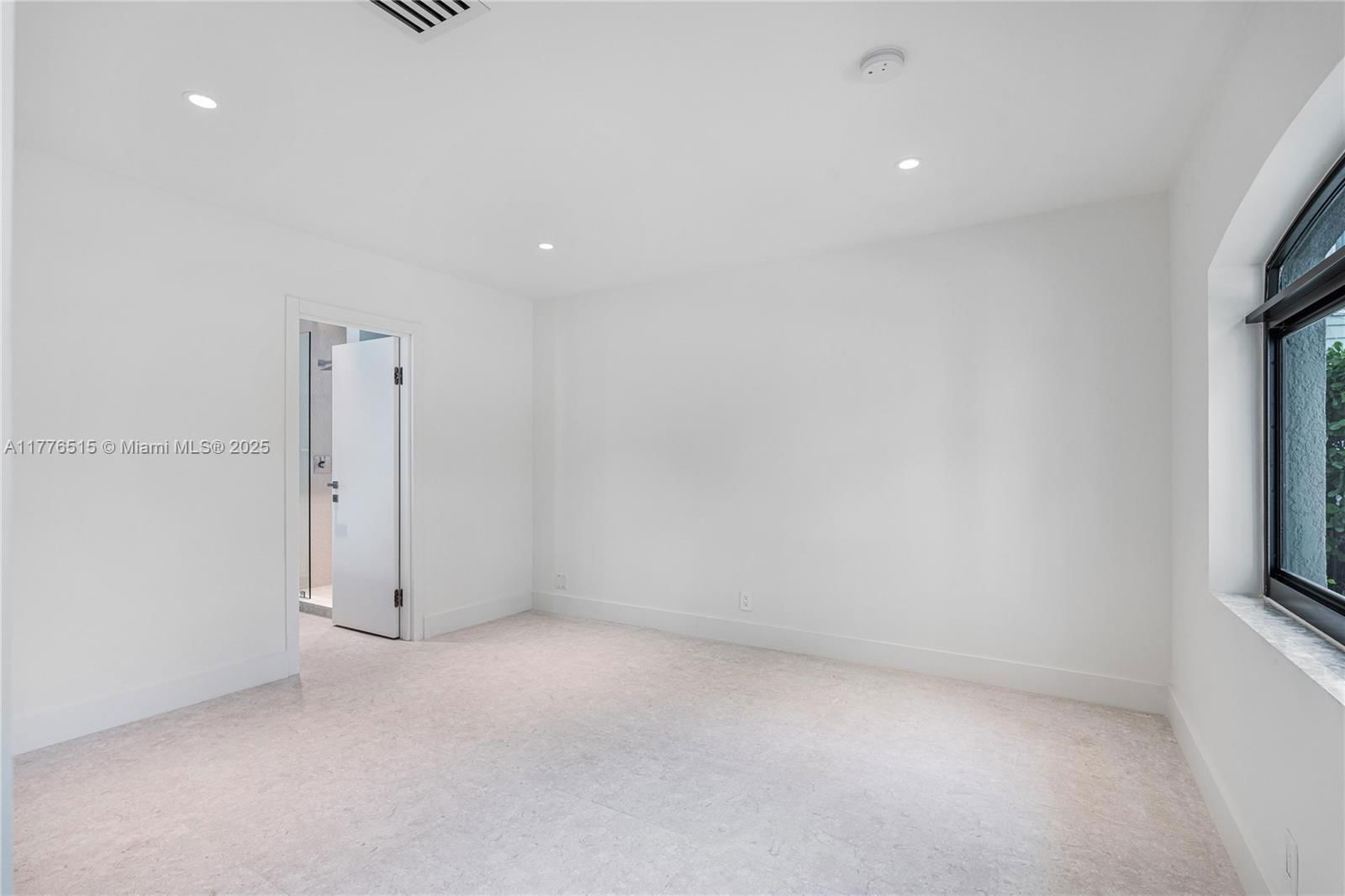 Real estate property located at 3321 16th Pl, Broward, Las Olas By The Sea Ext, Fort Lauderdale, FL