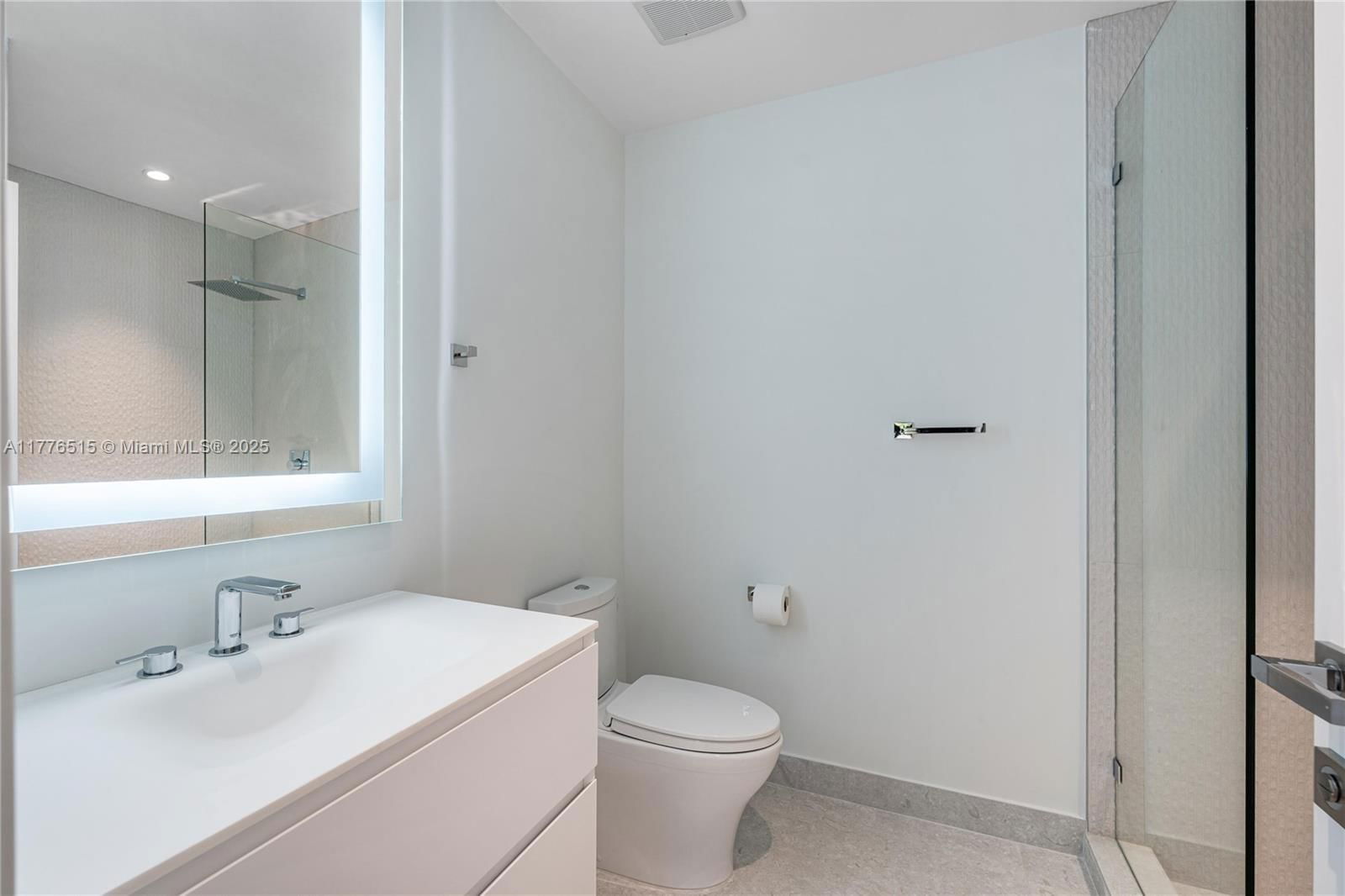 Real estate property located at 3321 16th Pl, Broward, Las Olas By The Sea Ext, Fort Lauderdale, FL