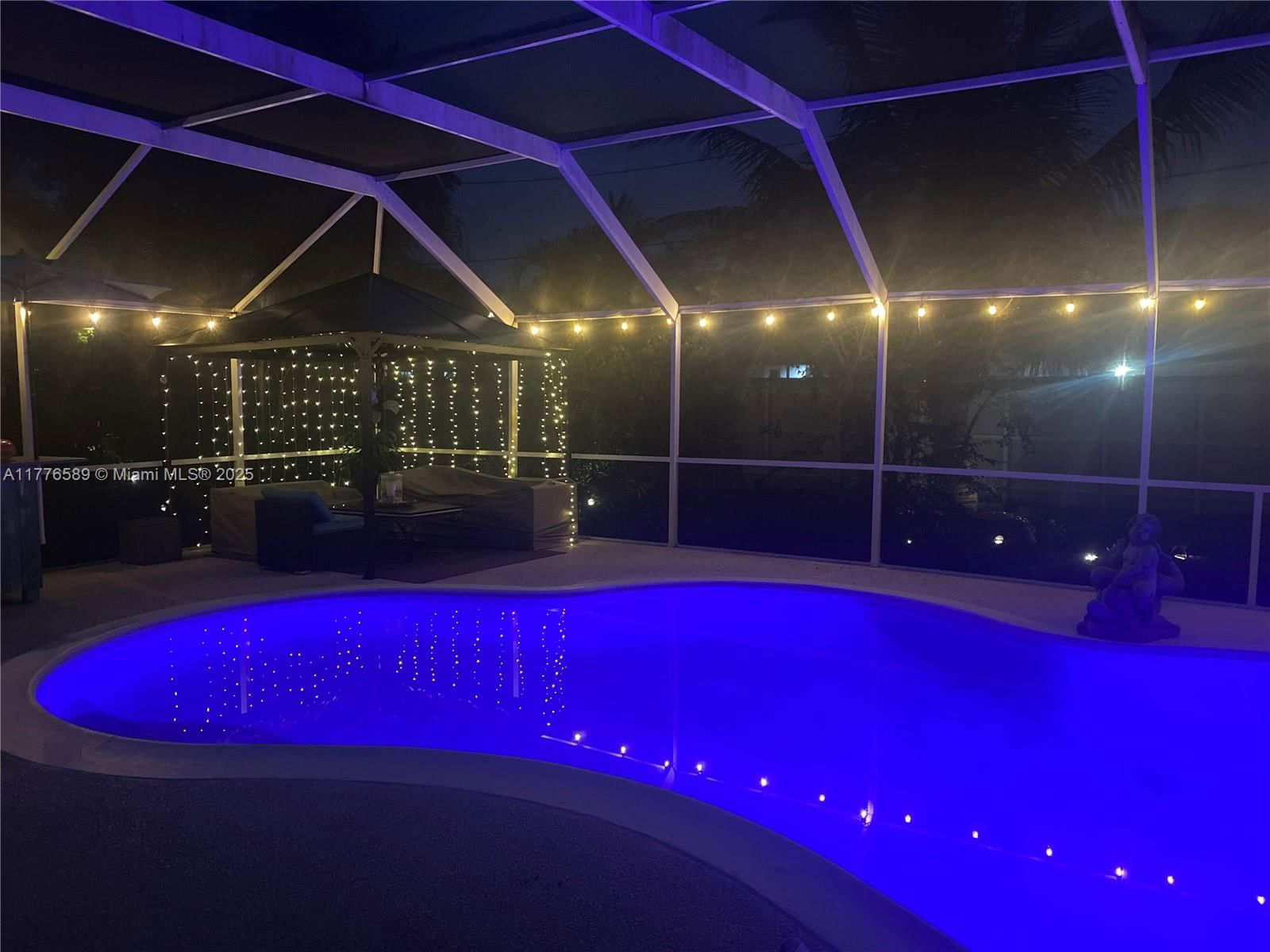 Real estate property located at 428 Crescent Dr, Broward, Hollywood Hills, Hollywood, FL