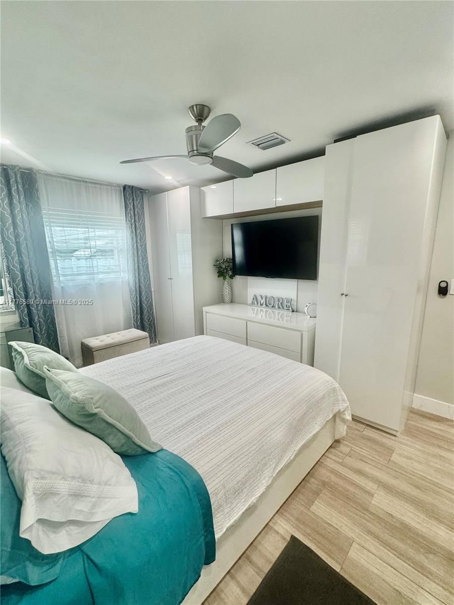 Real estate property located at 428 Crescent Dr, Broward, Hollywood Hills, Hollywood, FL