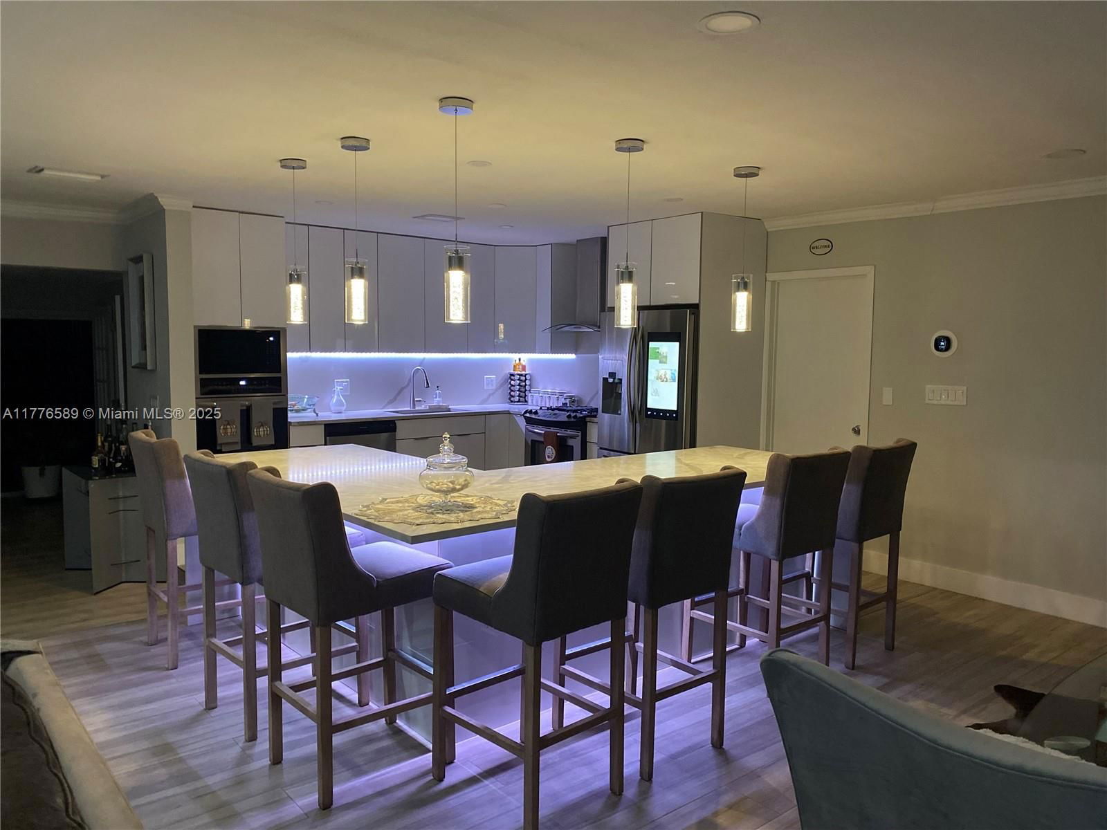 Real estate property located at 428 Crescent Dr, Broward, Hollywood Hills, Hollywood, FL