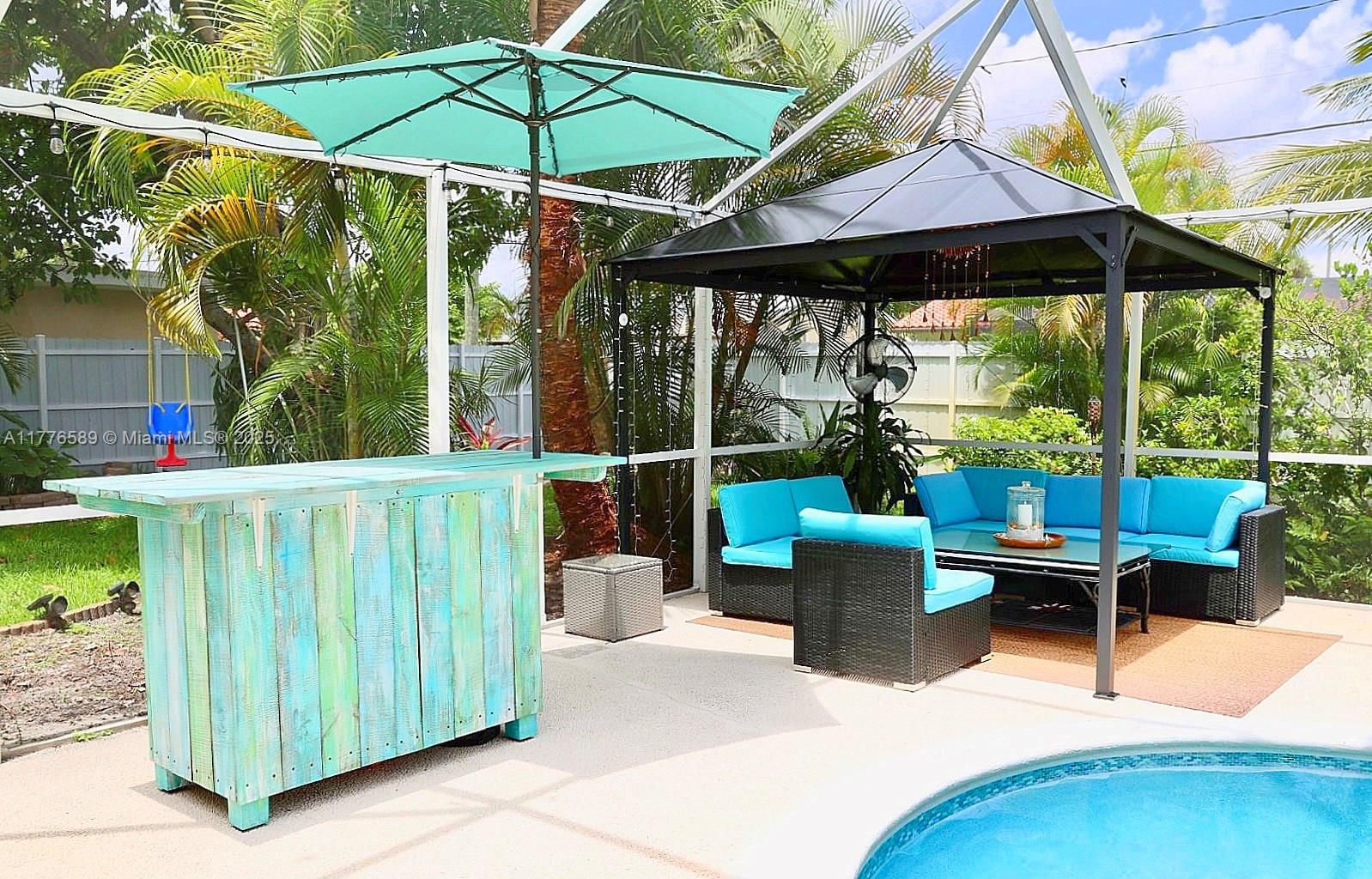 Real estate property located at 428 Crescent Dr, Broward, Hollywood Hills, Hollywood, FL