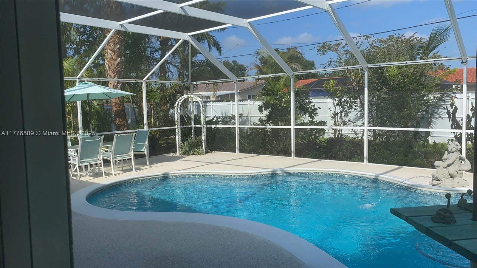 Real estate property located at 428 Crescent Dr, Broward, Hollywood Hills, Hollywood, FL