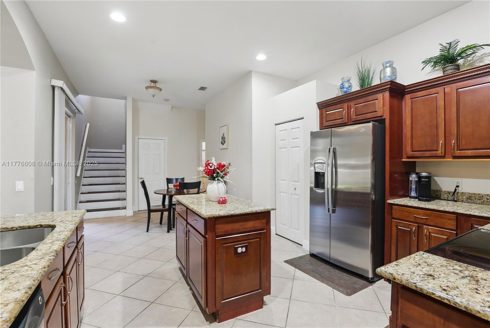 Real estate property located at 1425 Oriole Ln, St Lucie, Port St Lucie Section 12, Port St. Lucie, FL